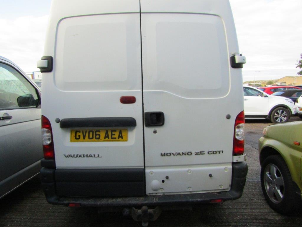 06 06 Vauxhall Movano 3500 CDTI MWB - Image 9 of 13