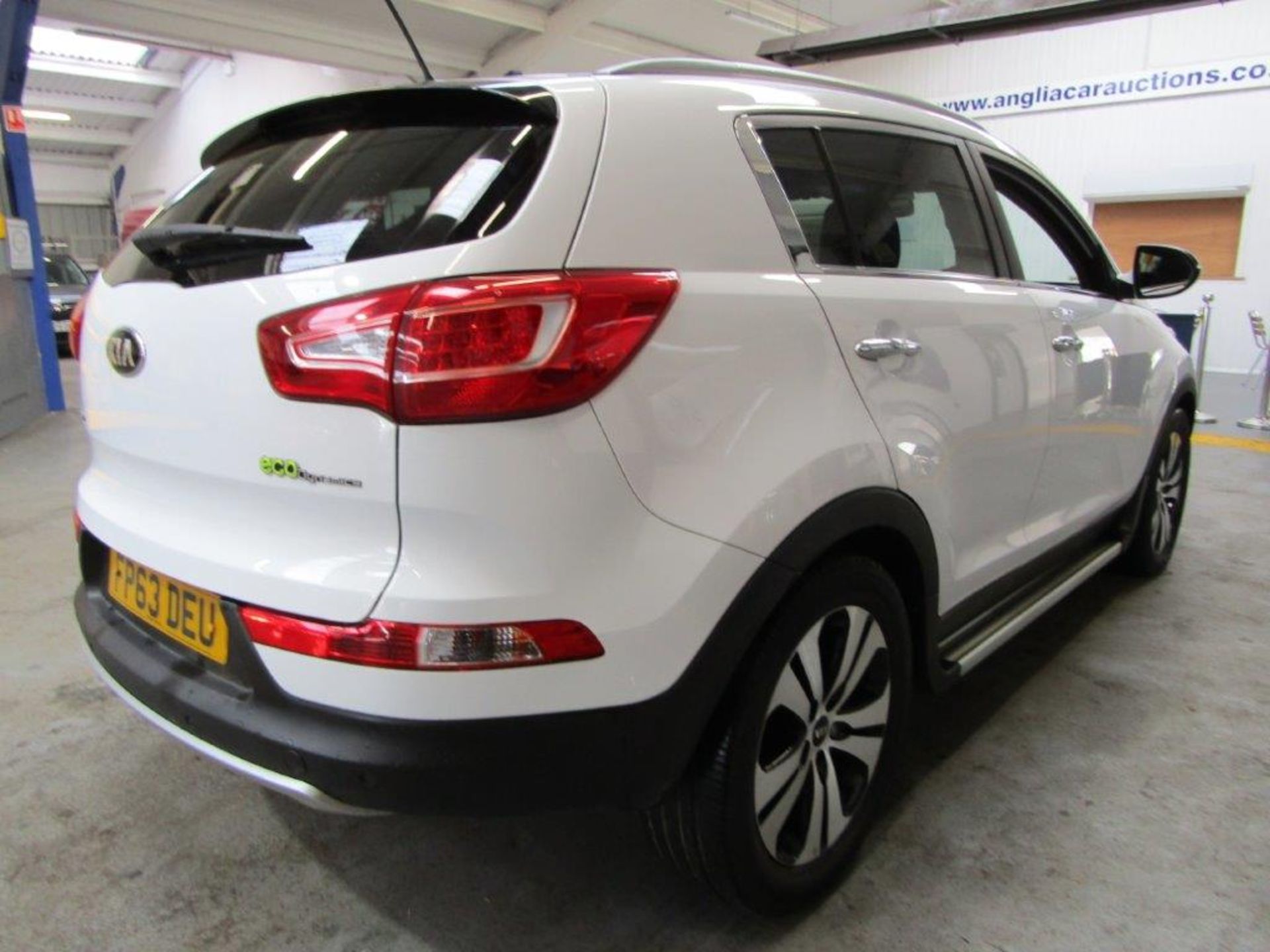 63 13 Kia Sportage 3 CRDi - Image 15 of 27