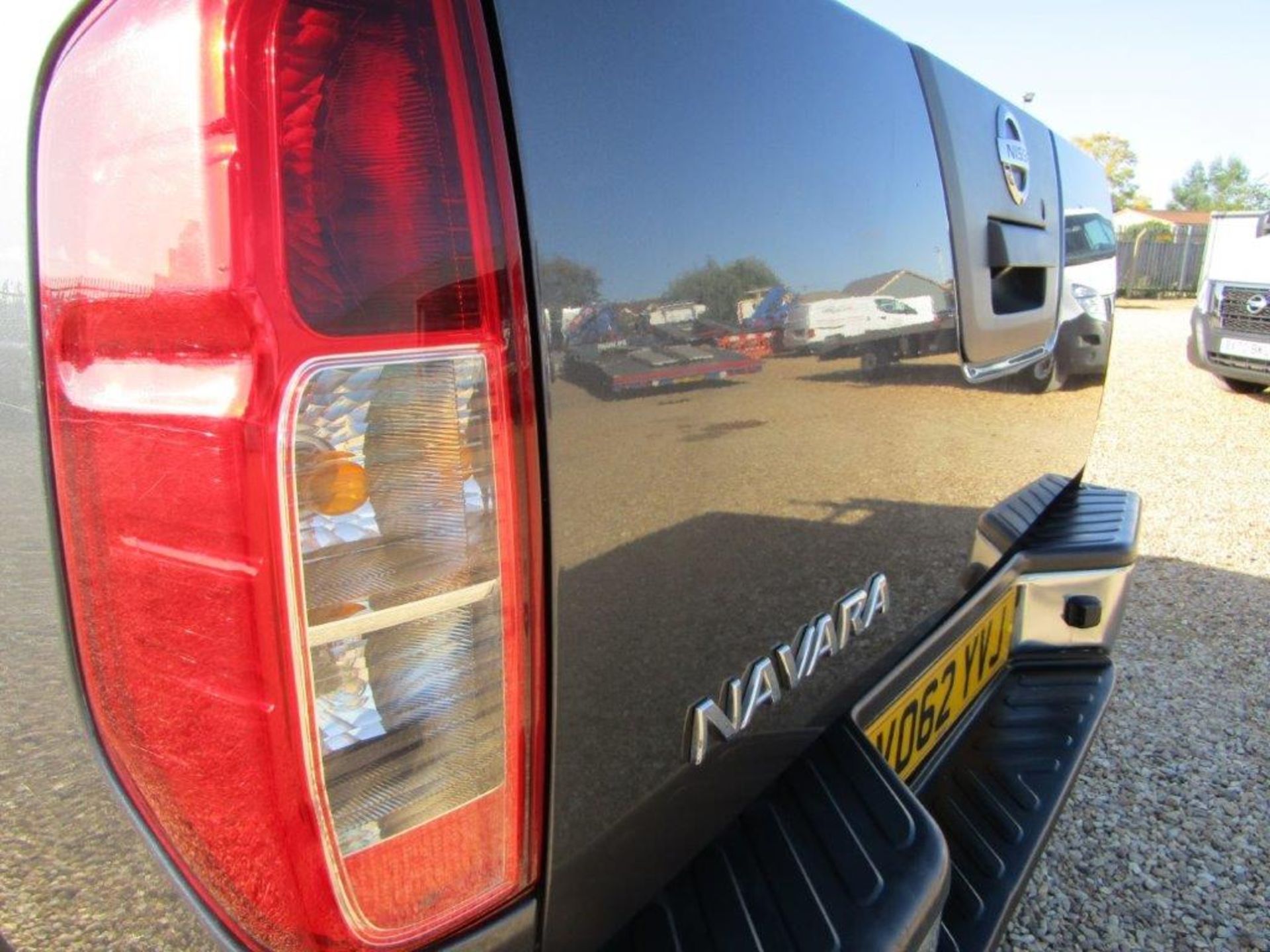 62 12 Nissan Navara Tekna - Image 9 of 30