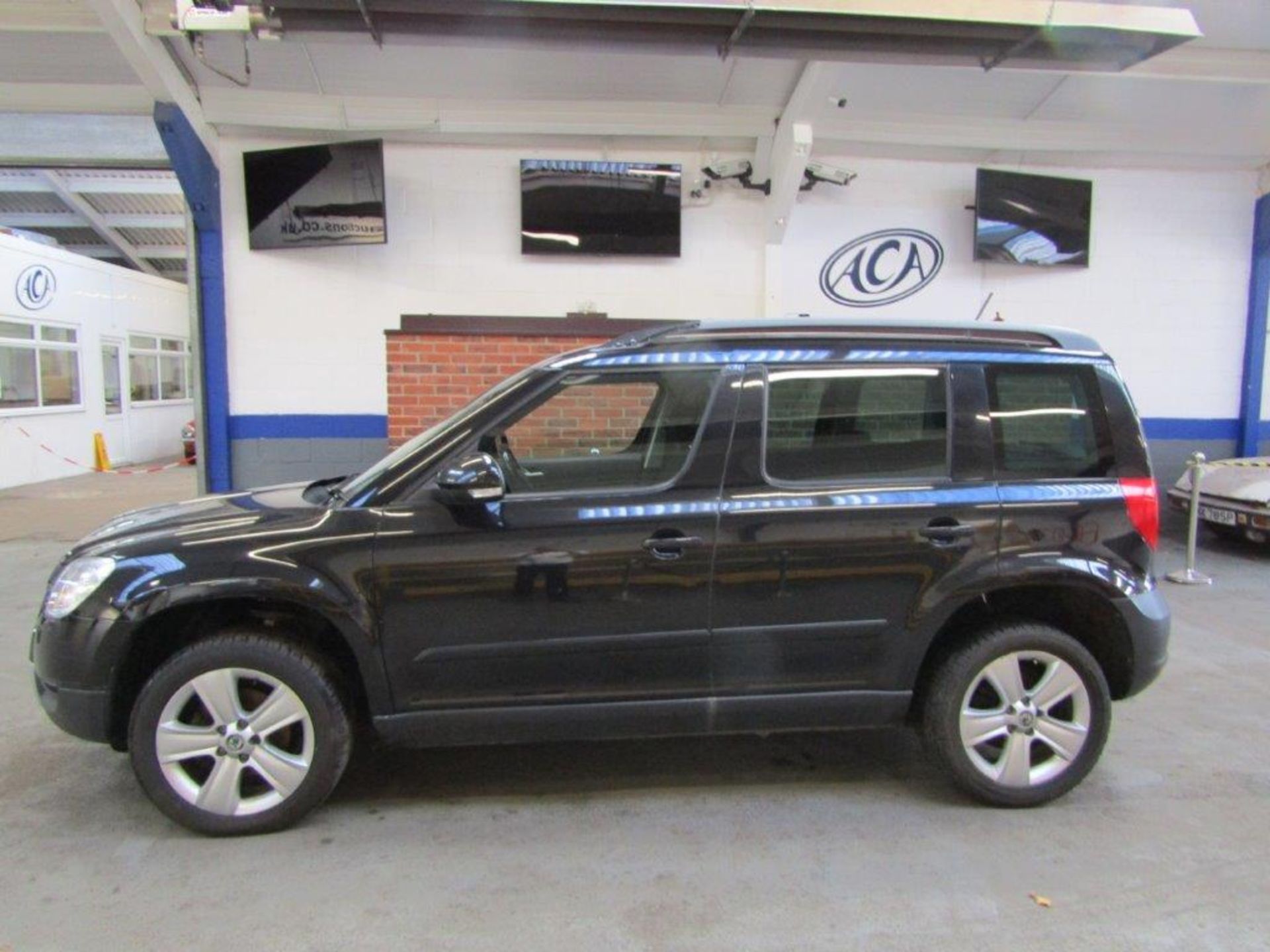 60 11 Skoda Yeti SE TDI CR - Image 2 of 27