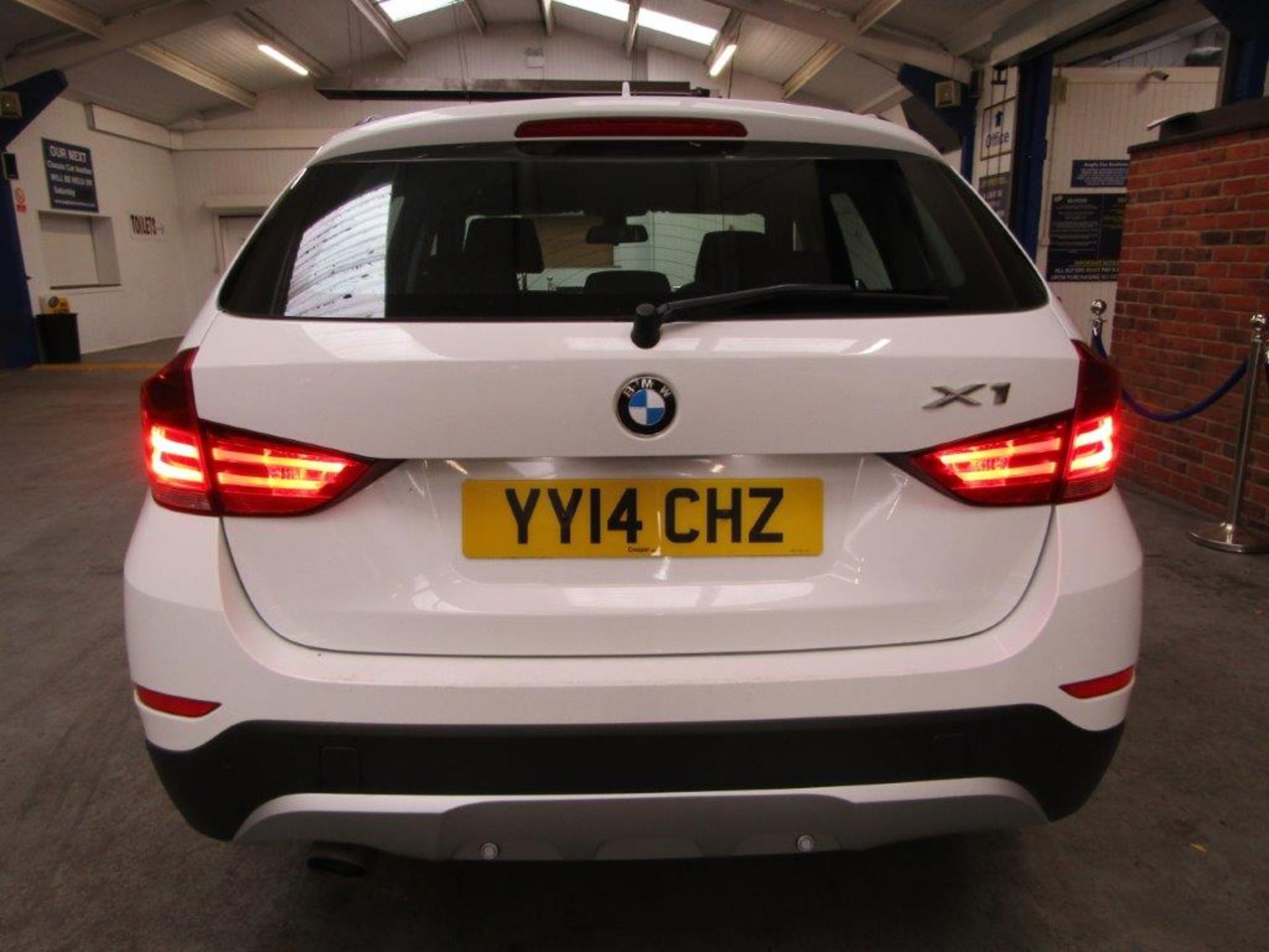 14 14 BMW X1 XDrive18D XLine - Image 17 of 31