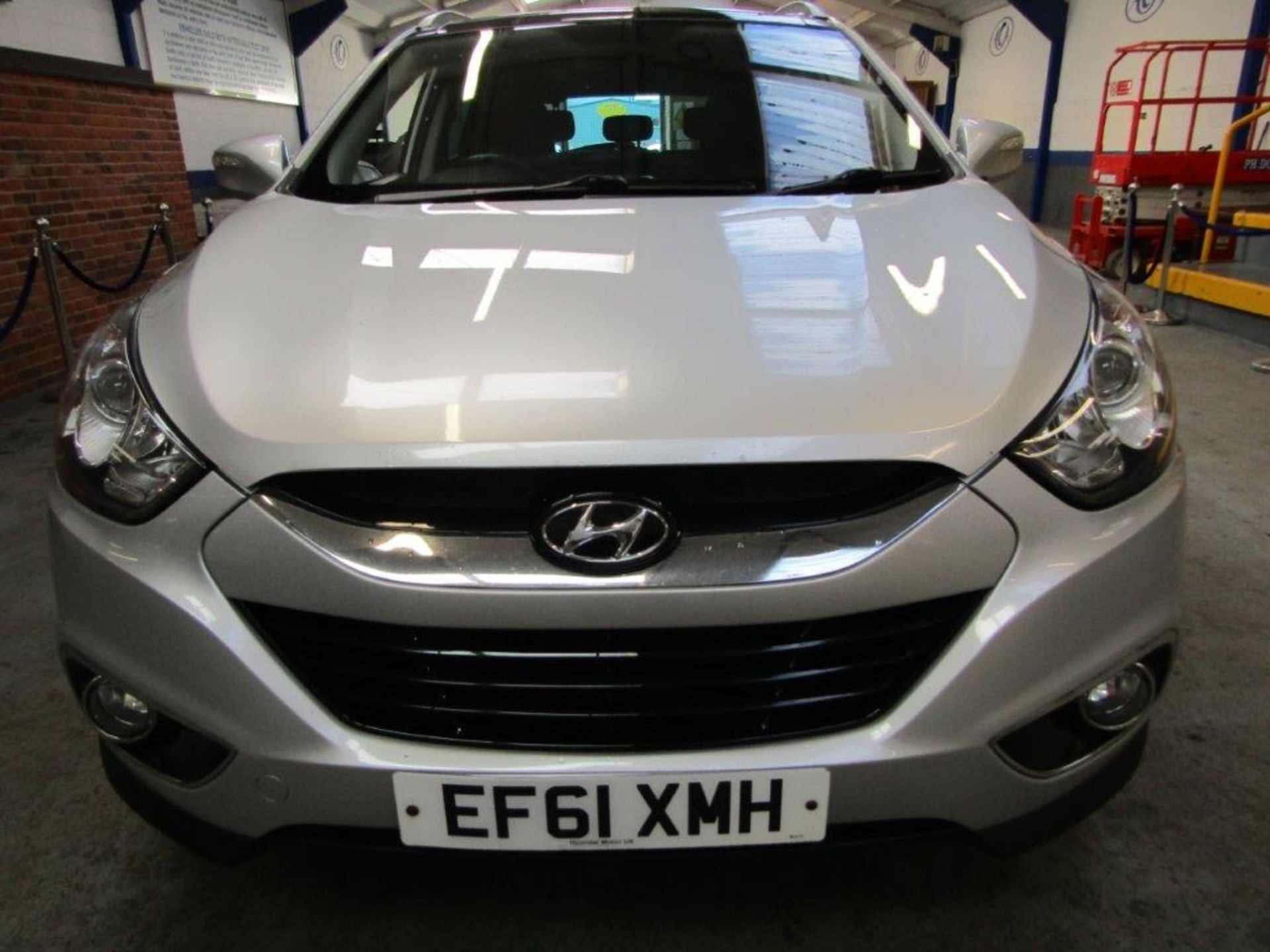 61 12 Hyundai iX35 Premium 2WD CRDi - Image 9 of 27