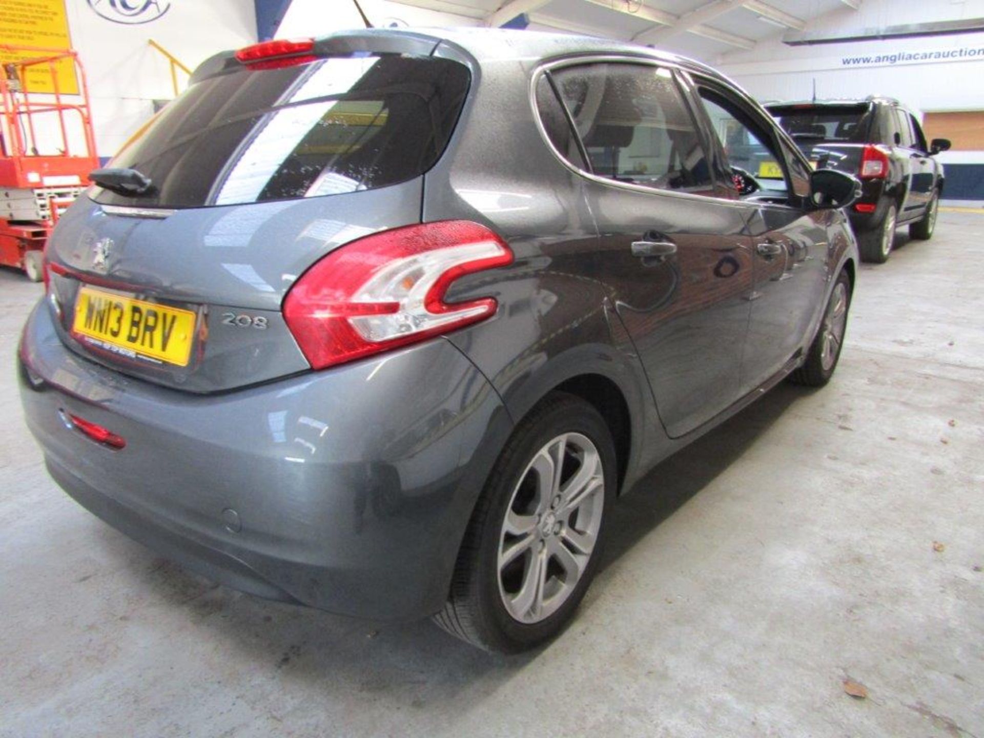 13 13 Peugeot 208 Allure - Image 14 of 21