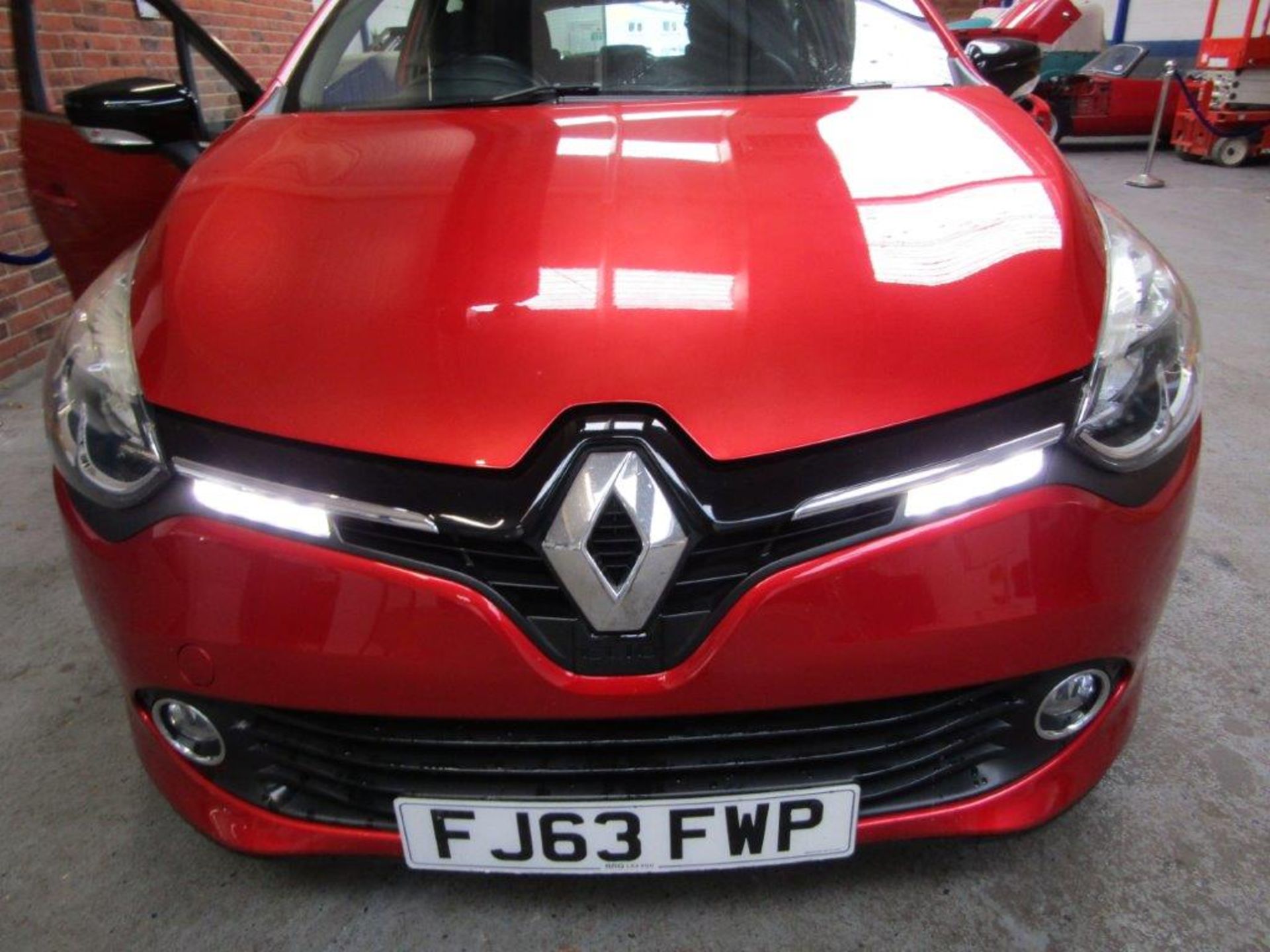 63 13 Renault Clio D-Que S M-Nav - Image 19 of 25