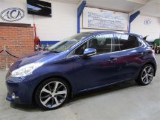 62 12 Peugeot 208 Feline E-HDI