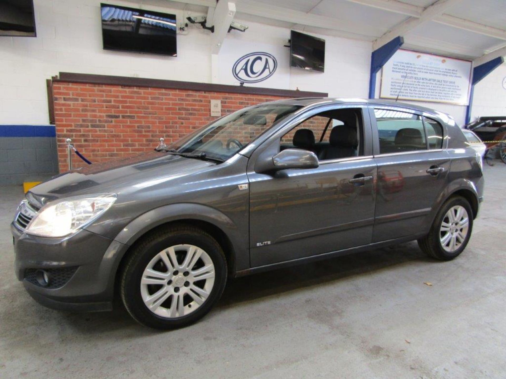 59 09 Vauxhall Astra Elite CDti