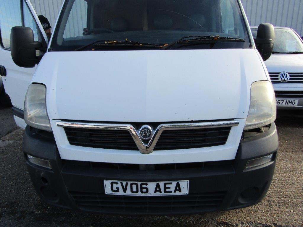 06 06 Vauxhall Movano 3500 CDTI MWB - Image 3 of 13