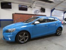 14 14 Volvo V40 R-Design D2