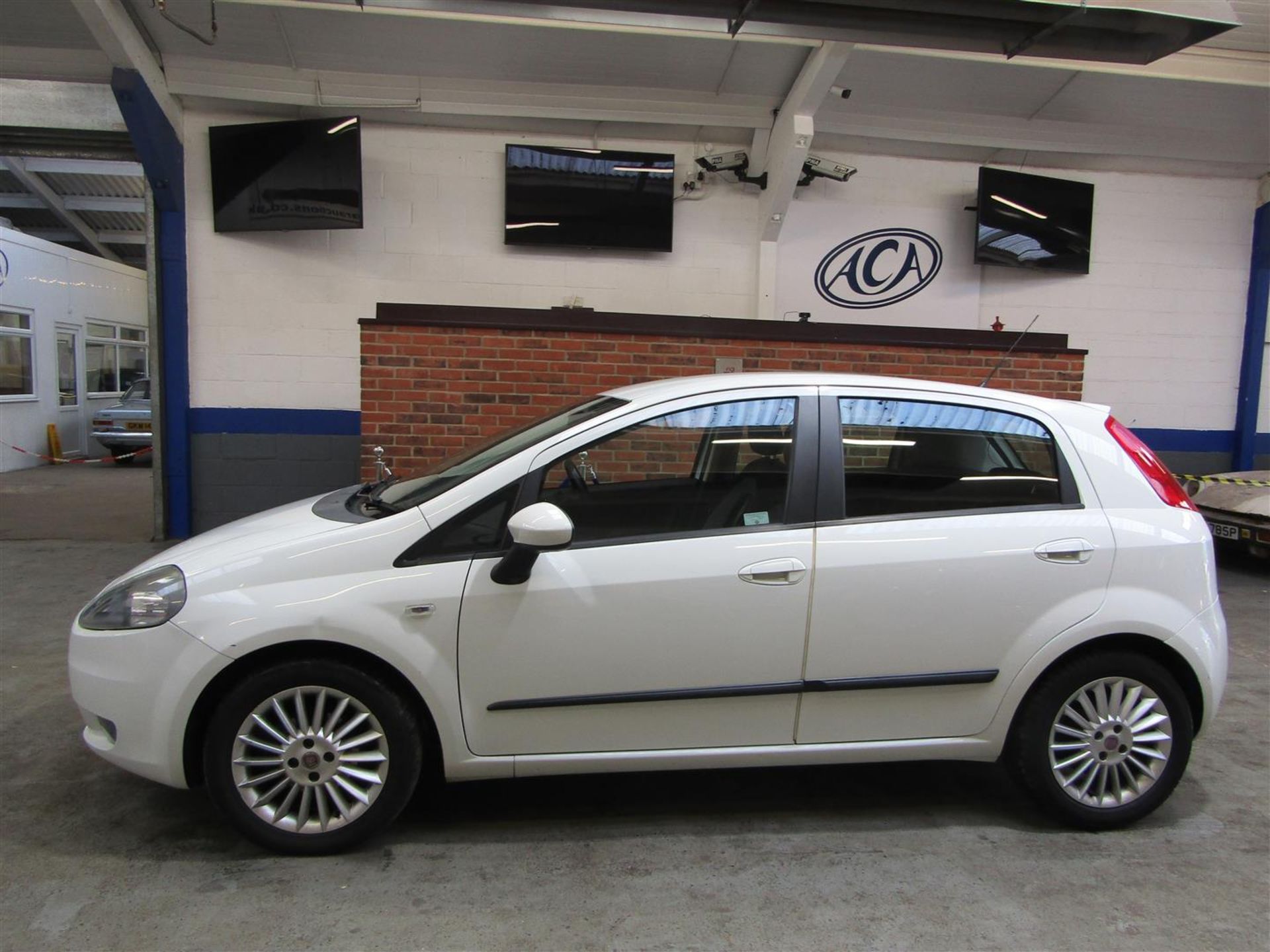 09 09 Fiat Grande Punto GP Multijet - Image 2 of 19