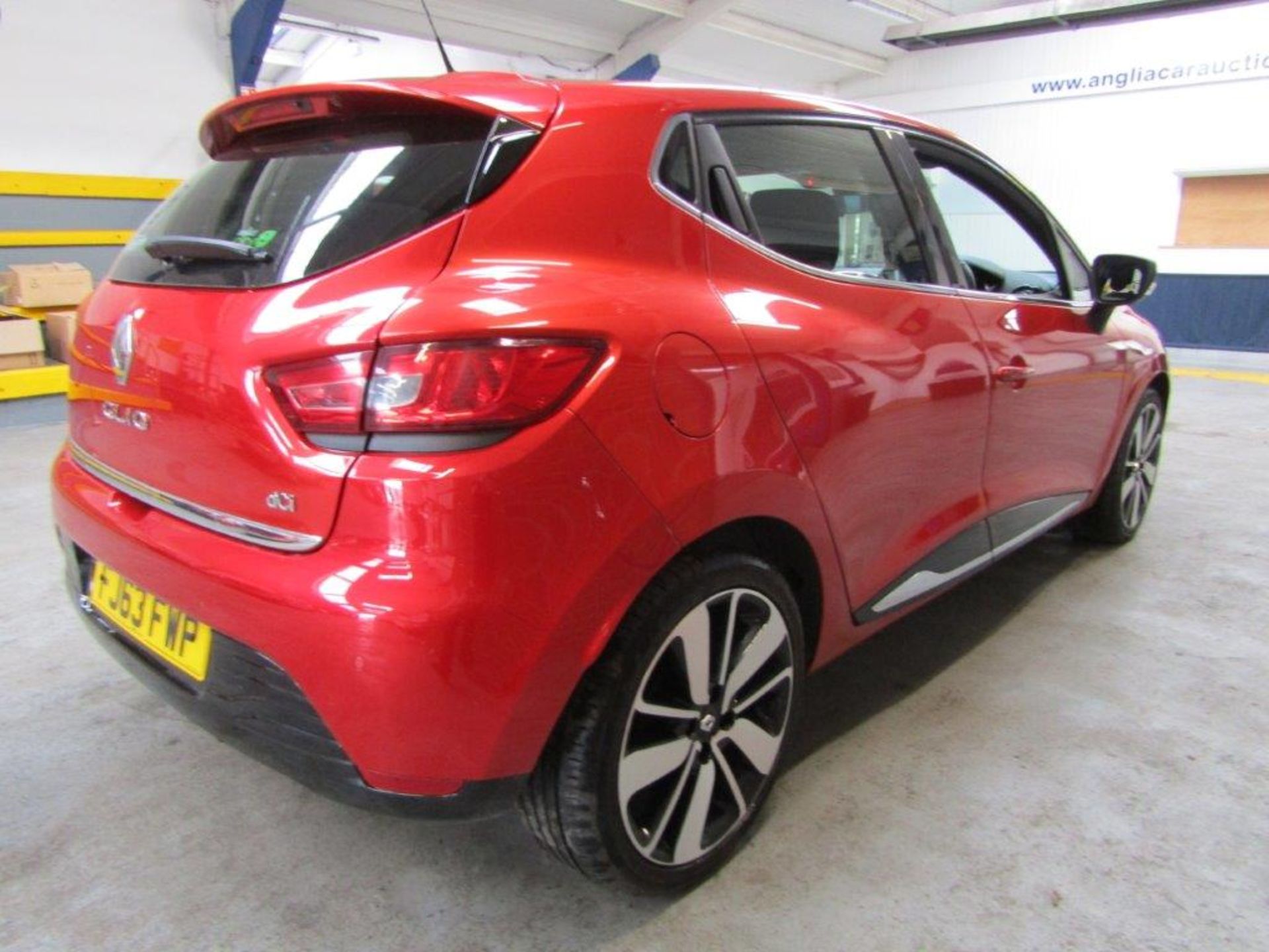 63 13 Renault Clio D-Que S M-Nav - Image 16 of 25