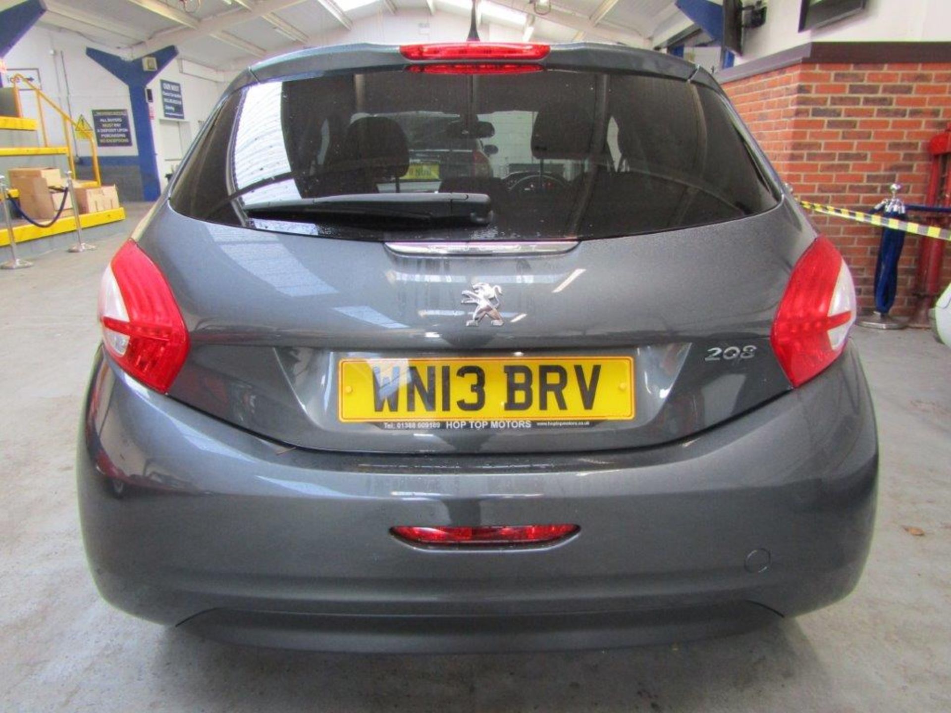 13 13 Peugeot 208 Allure - Image 15 of 21