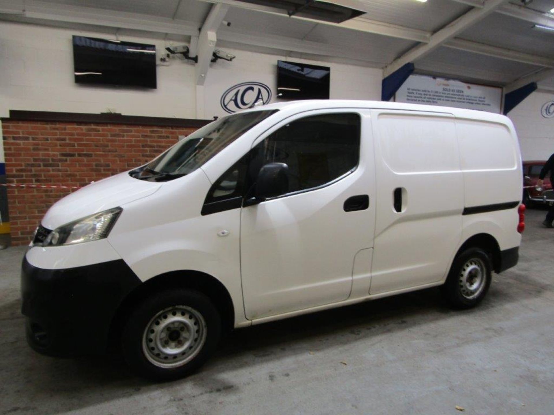 61 12 Nissan NV200 SE DCi