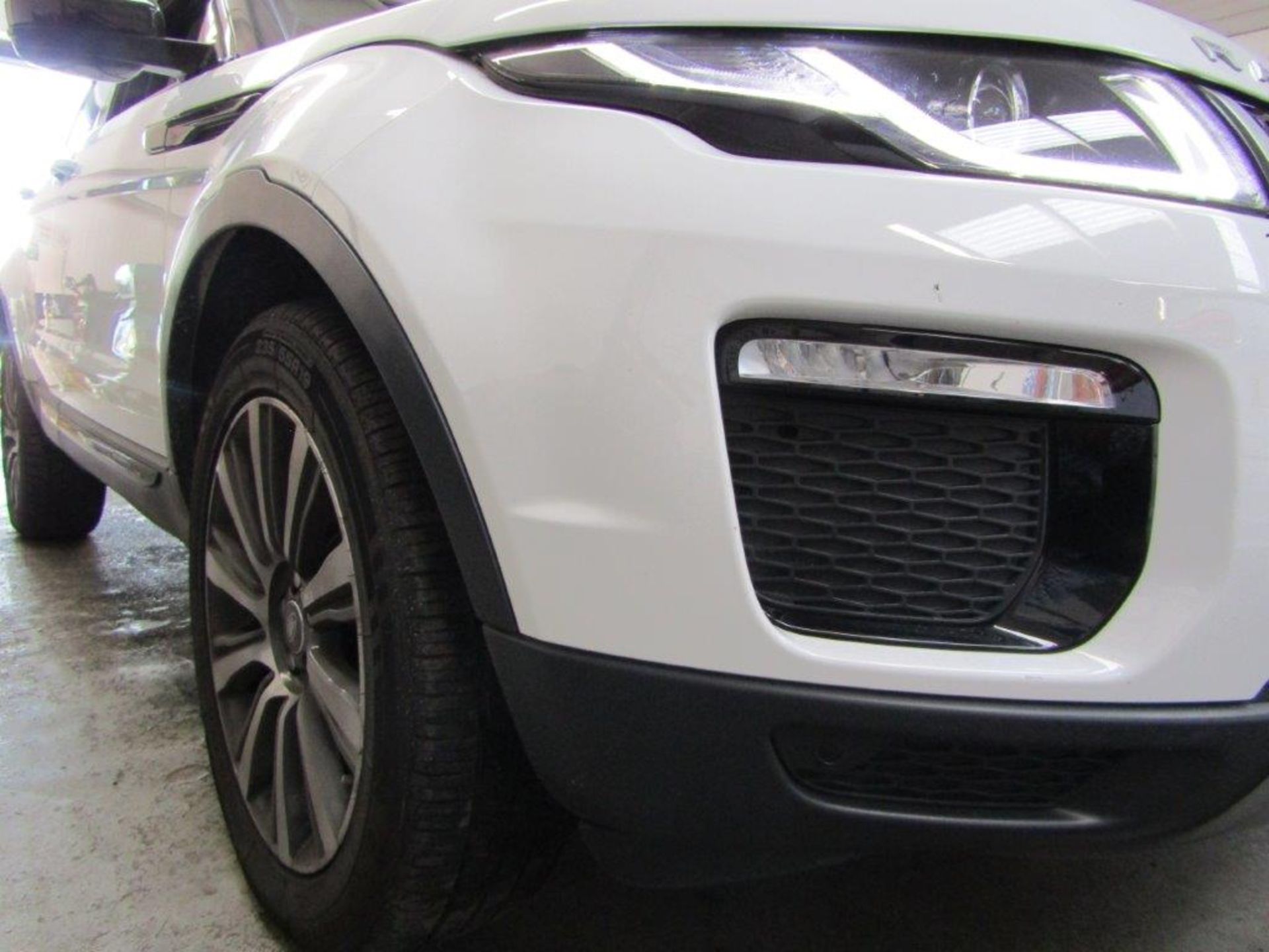 66 16 Range Rover Evoque SE Tech TD4 - Image 12 of 24