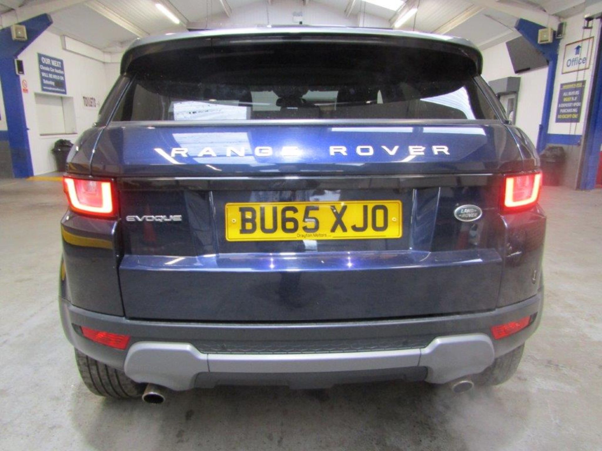 65 15 Range Rover Evoque SE Tech TD - Image 11 of 28