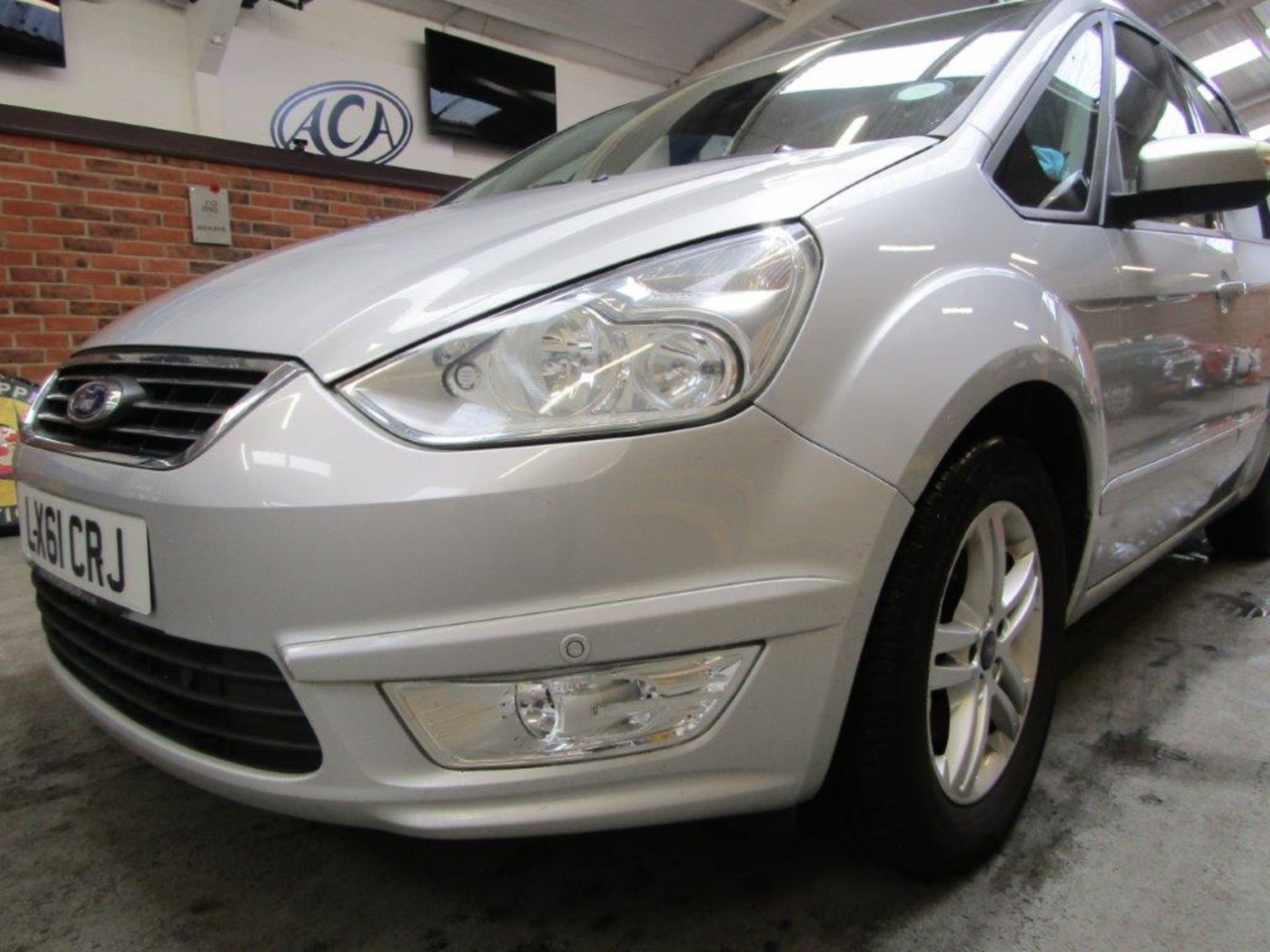 61 11 Ford Galaxy Zetec TDCi Auto - Image 31 of 33