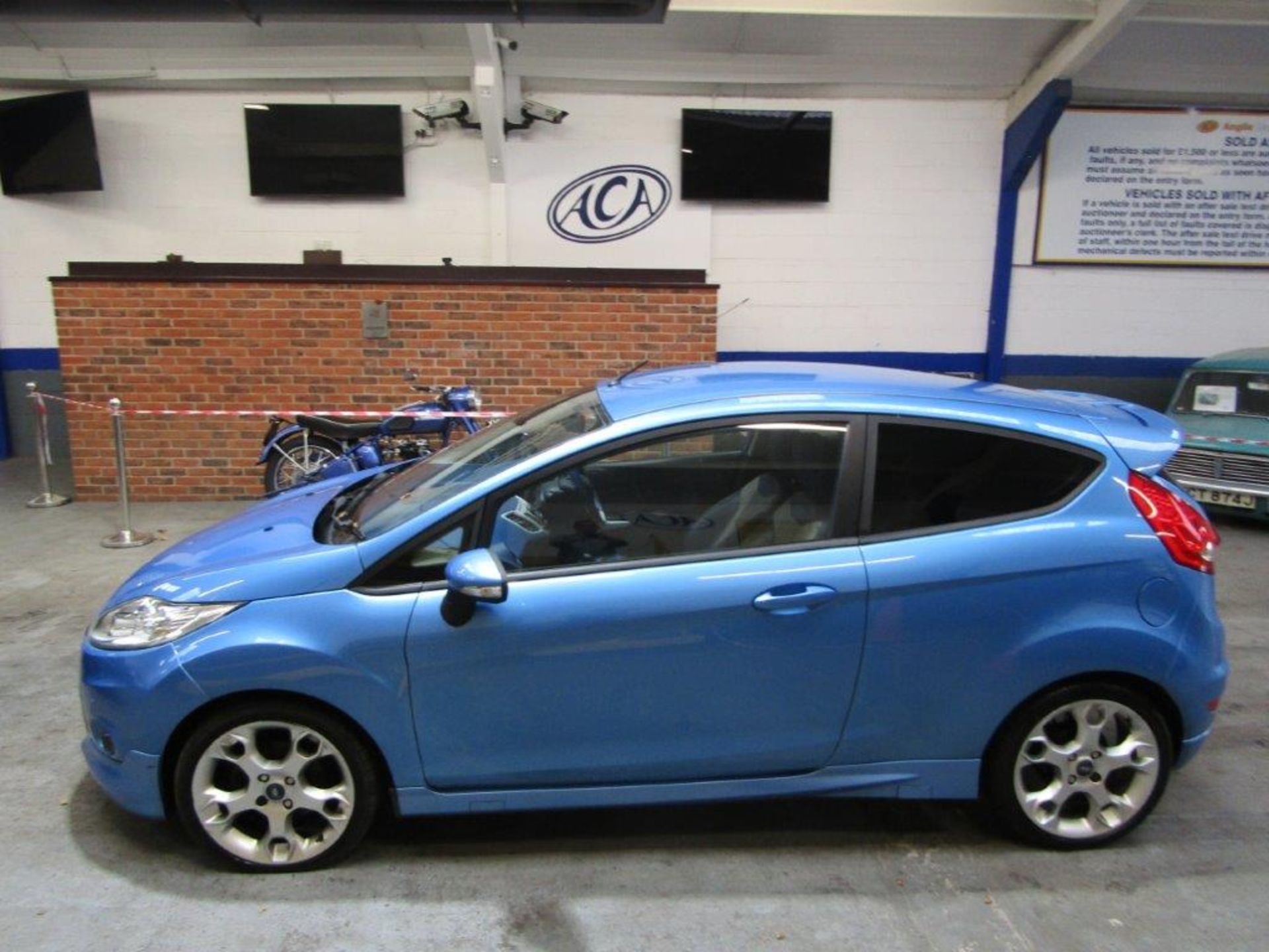 59 09 Ford Fiesta Zetec S - Image 2 of 22