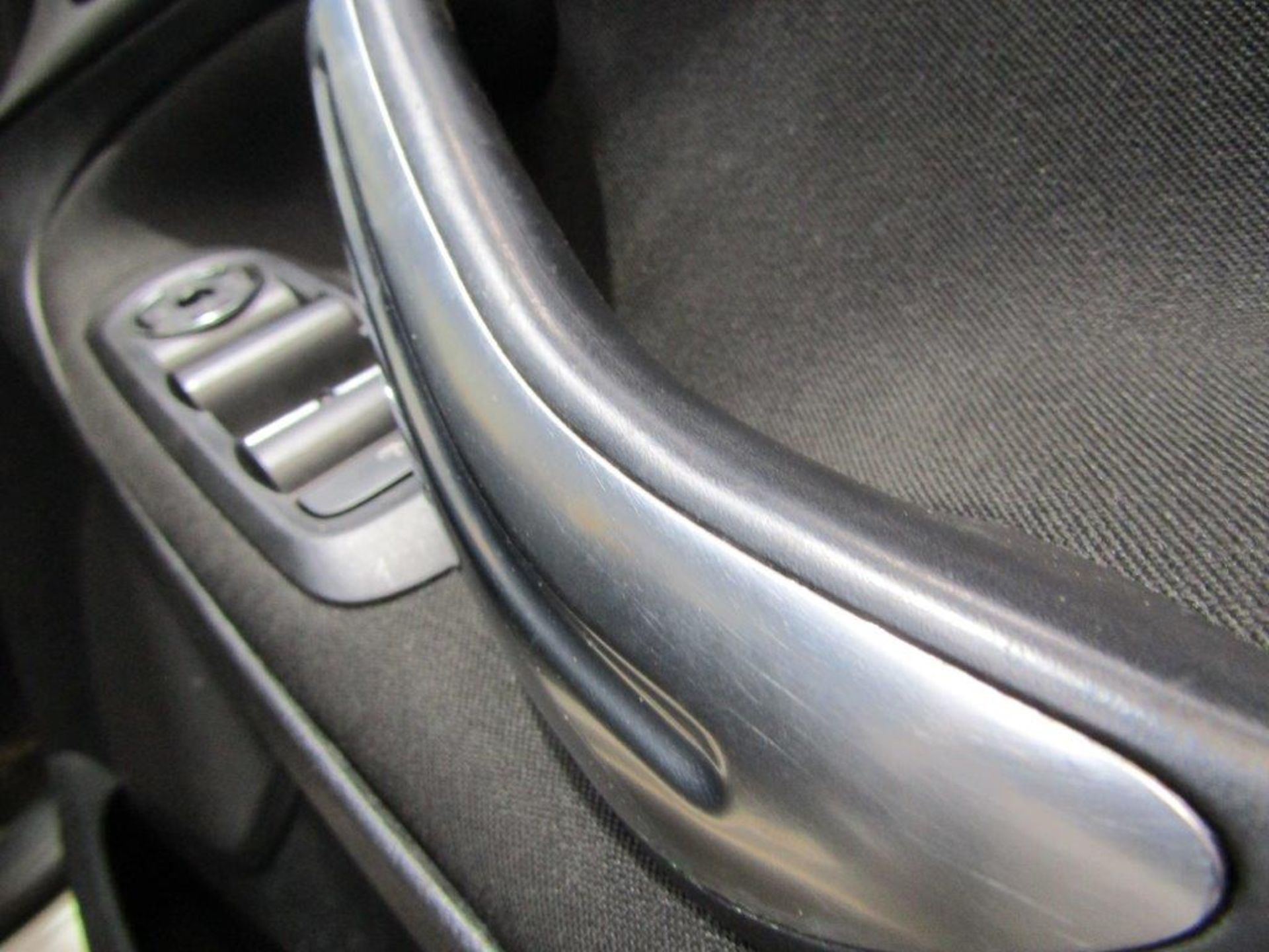 61 11 Ford Galaxy Zetec TDCi Auto - Image 7 of 33