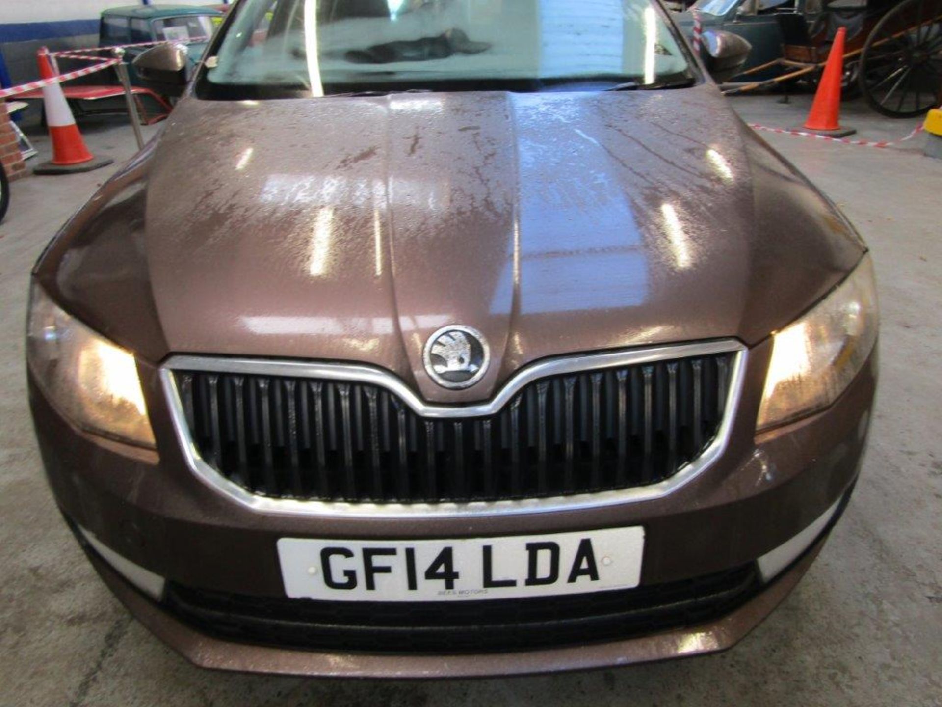 14 14 Skoda Octavia SE TDi CR - Image 2 of 22