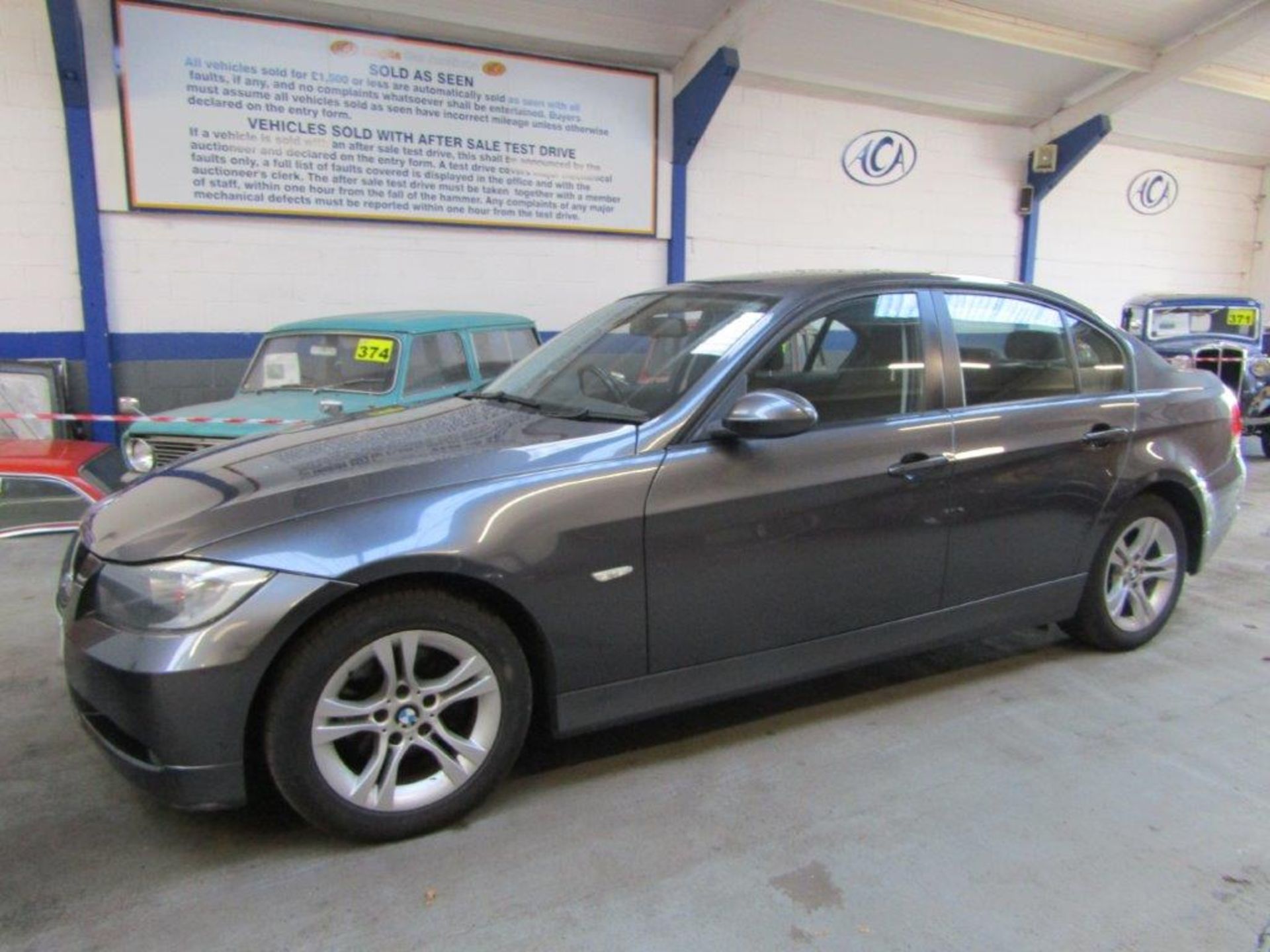 58 08 BMW 318I SE