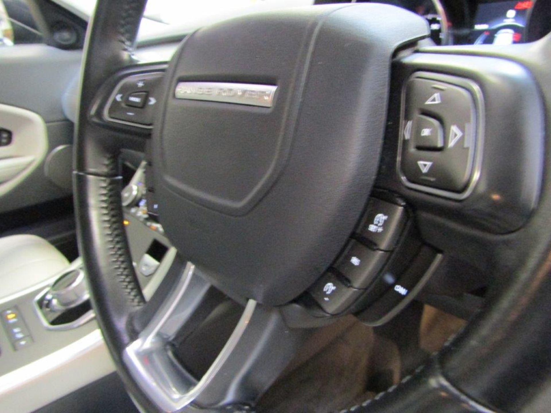 65 15 Range Rover Evoque SE Tech TD - Image 20 of 28