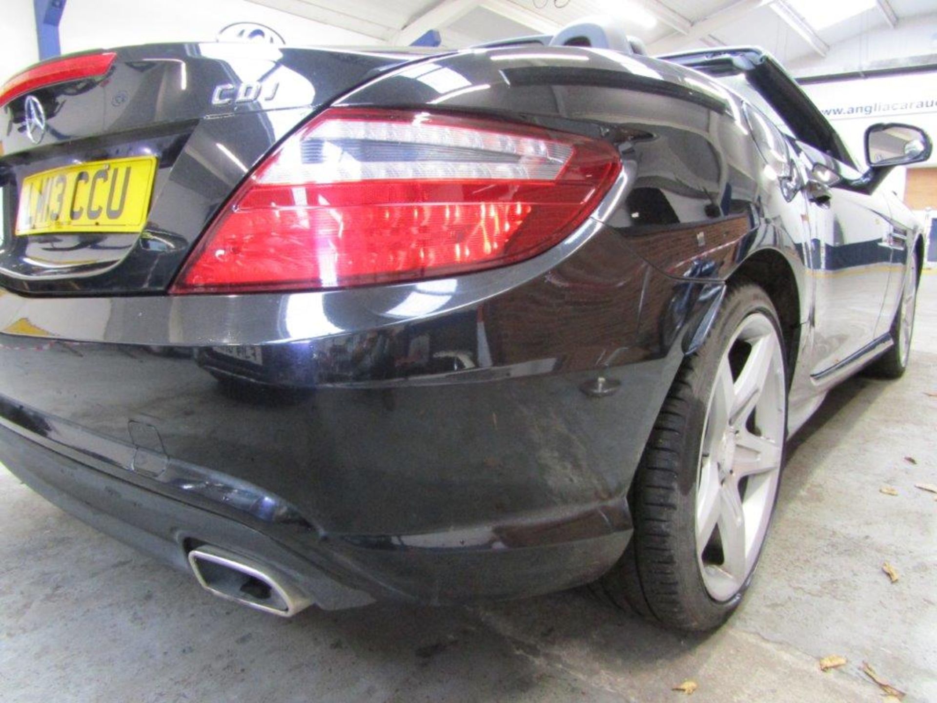 13 13 Mercedes SLK250 AMG Sport CDi - Image 5 of 23