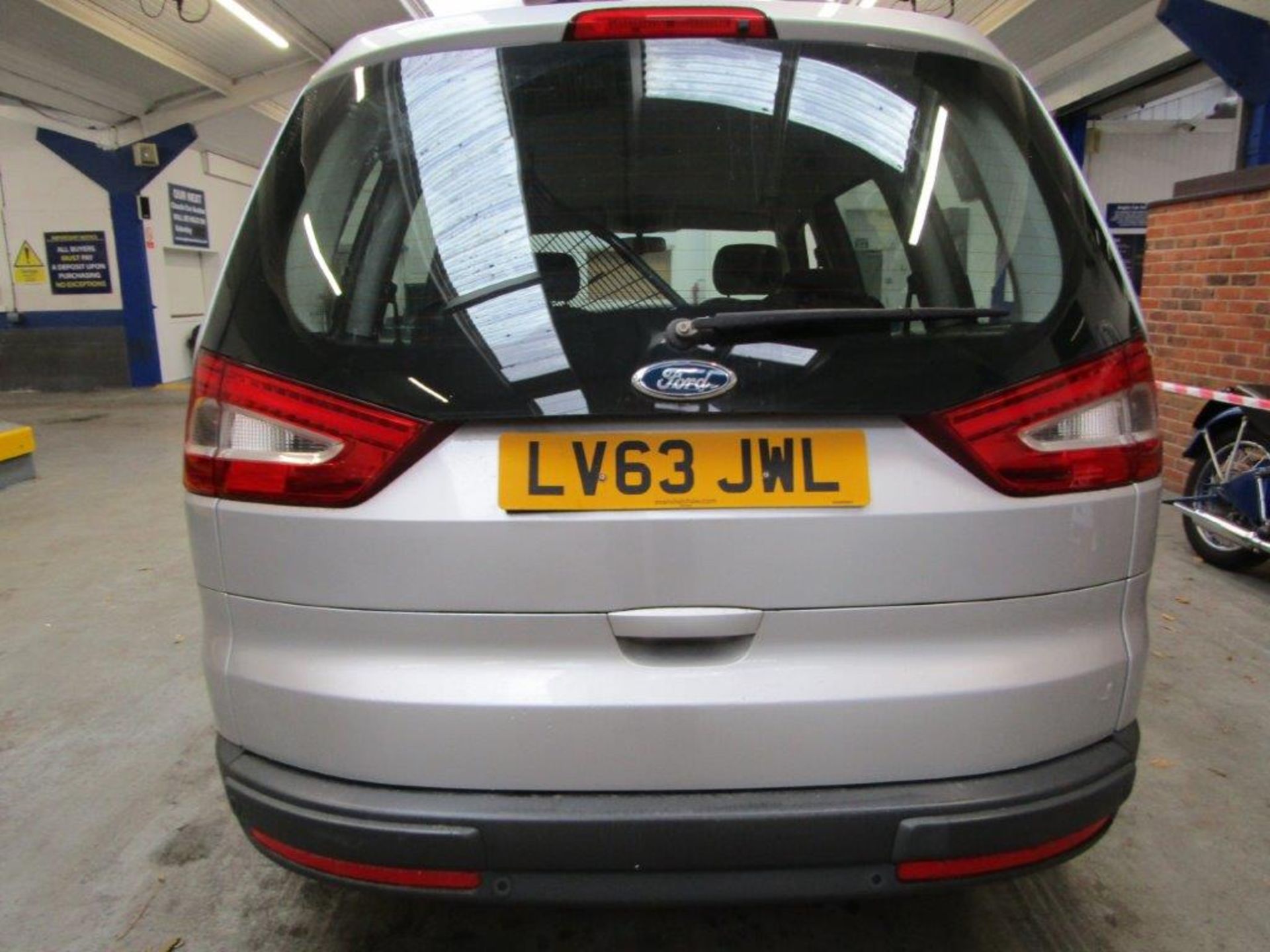 63 13 Ford Galaxy Zetec TDCi Auto - Image 6 of 22