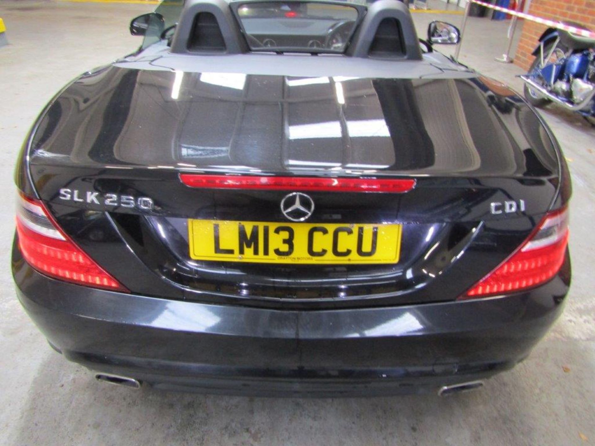 13 13 Mercedes SLK250 AMG Sport CDi - Image 7 of 23