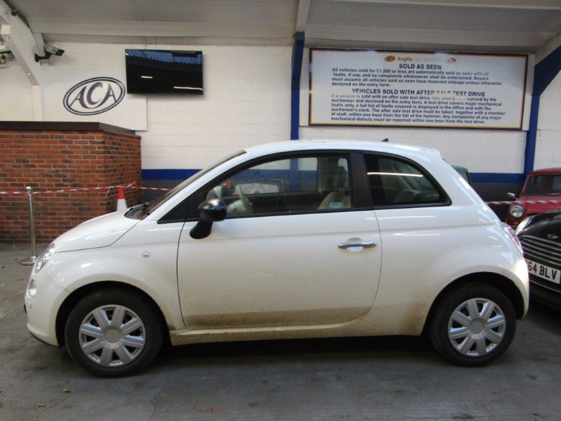 14 14 Fiat 500 Pop