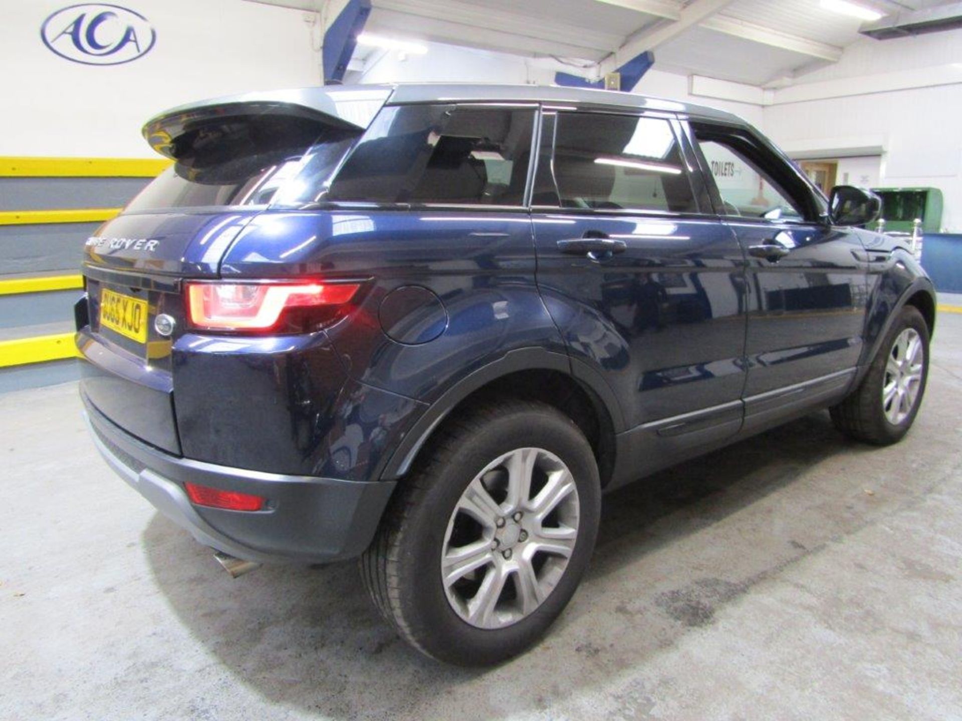 65 15 Range Rover Evoque SE Tech TD - Image 8 of 28