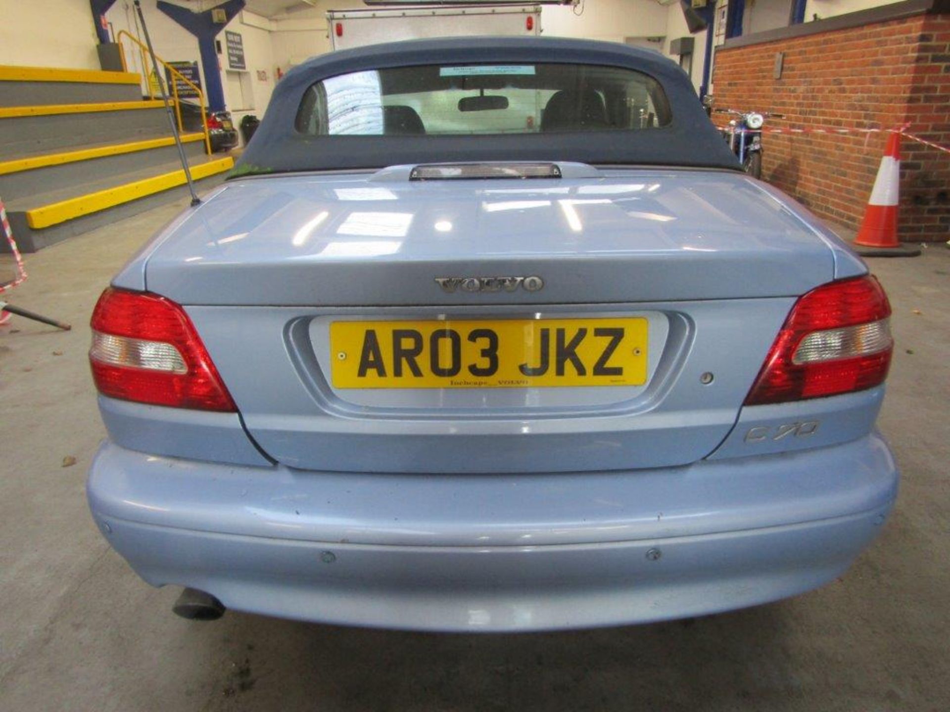 03 03 Volvo C70 T - Image 17 of 17