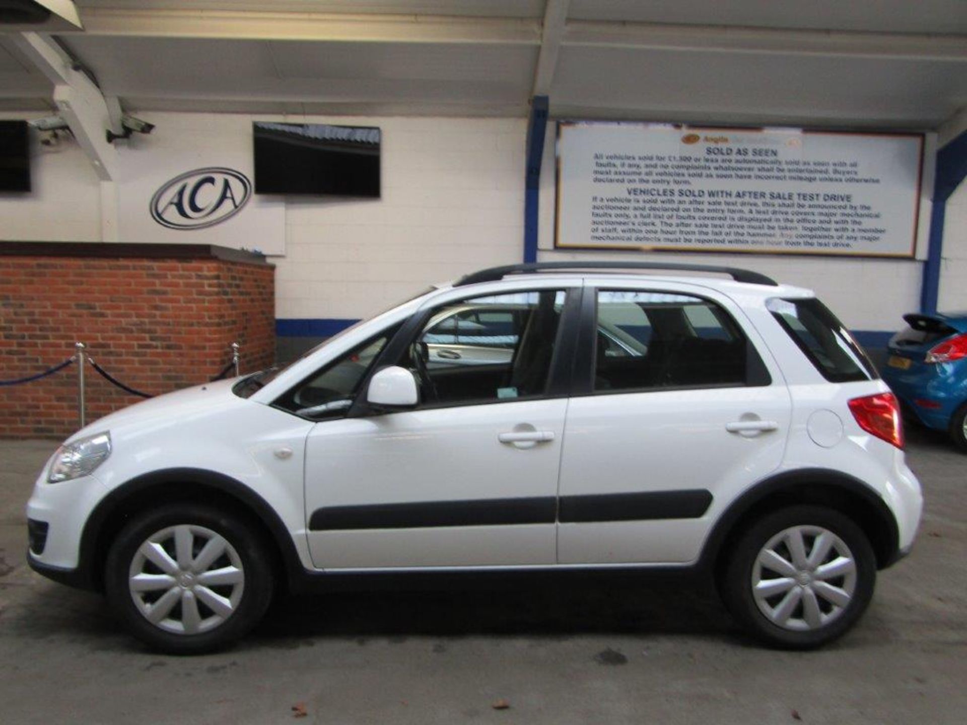 14 14 Suzuki SX4 SZ3 - Image 3 of 23