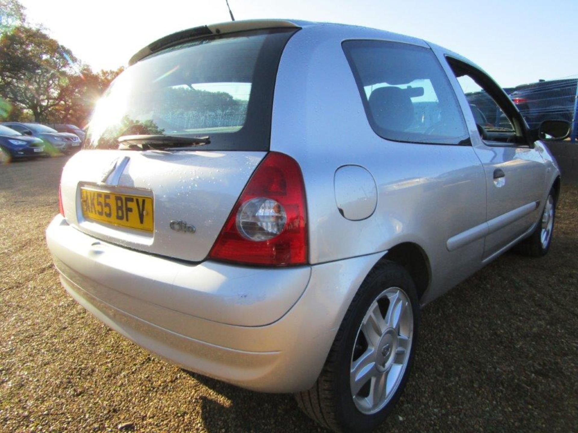 55 05 Renault Clio Extreme 16V - Image 8 of 19