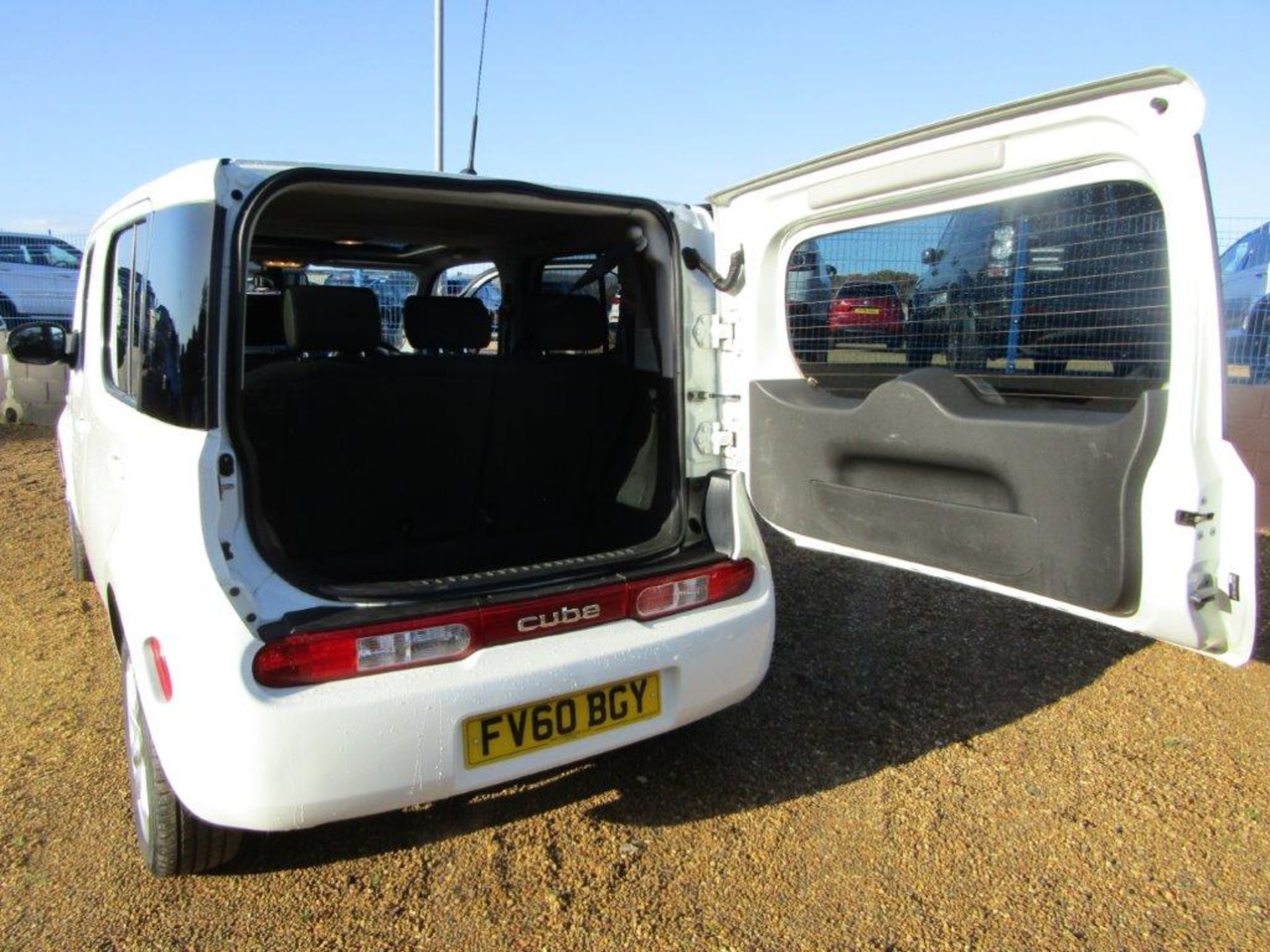 60 10 Nissan Cube Kaizen CVT - Image 21 of 22