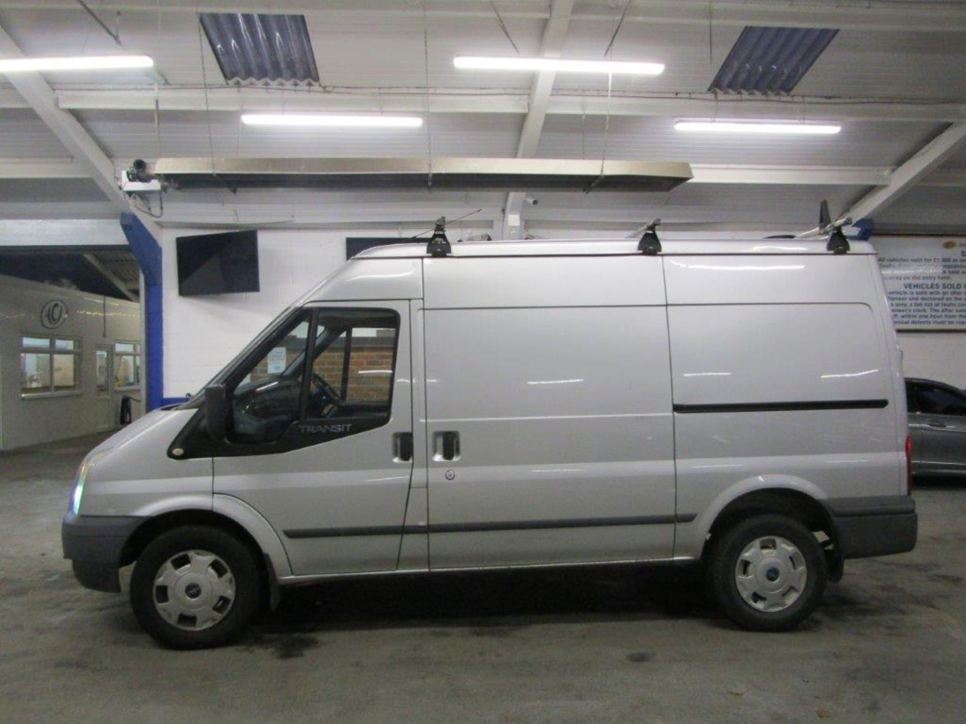 12 12 Ford Transit 125 T350 Trend - Image 2 of 24