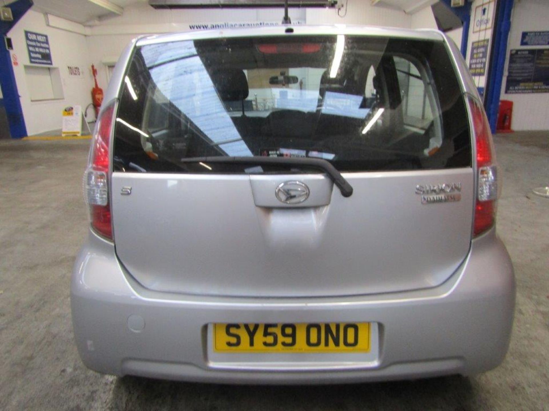 59 09 Daihatsu Sirion S - Image 3 of 22