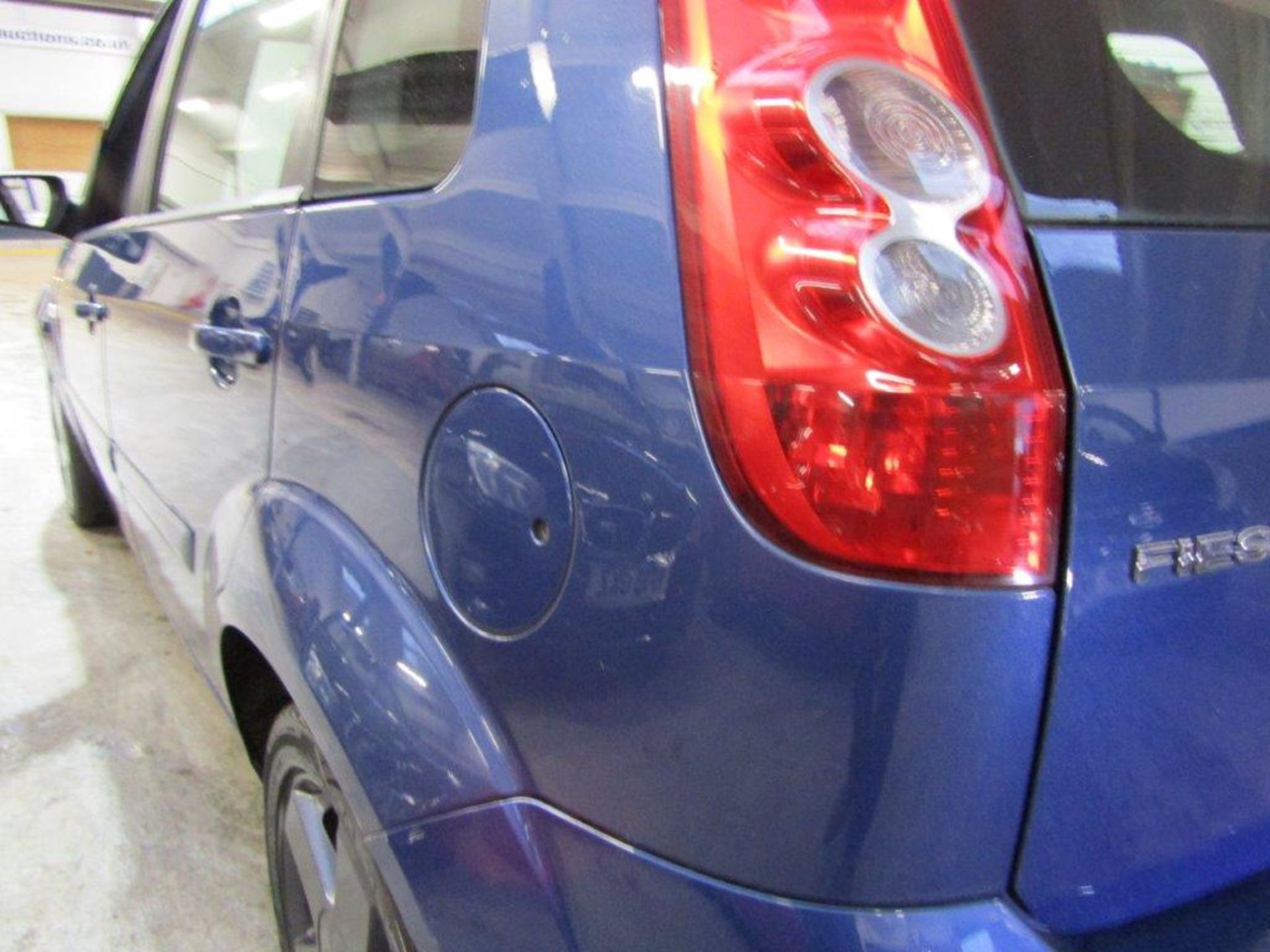 08 08 Ford Fiesta Zetec Blue TDCI - Image 17 of 18