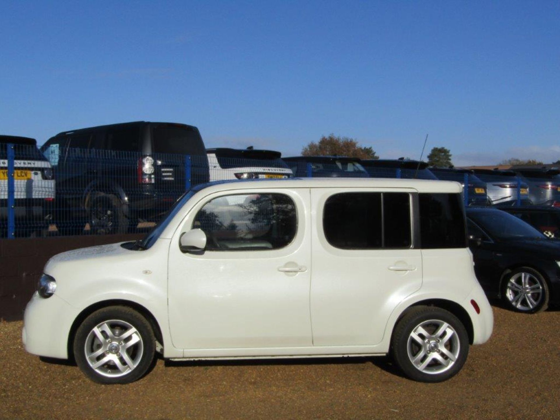 60 10 Nissan Cube Kaizen CVT - Image 2 of 22