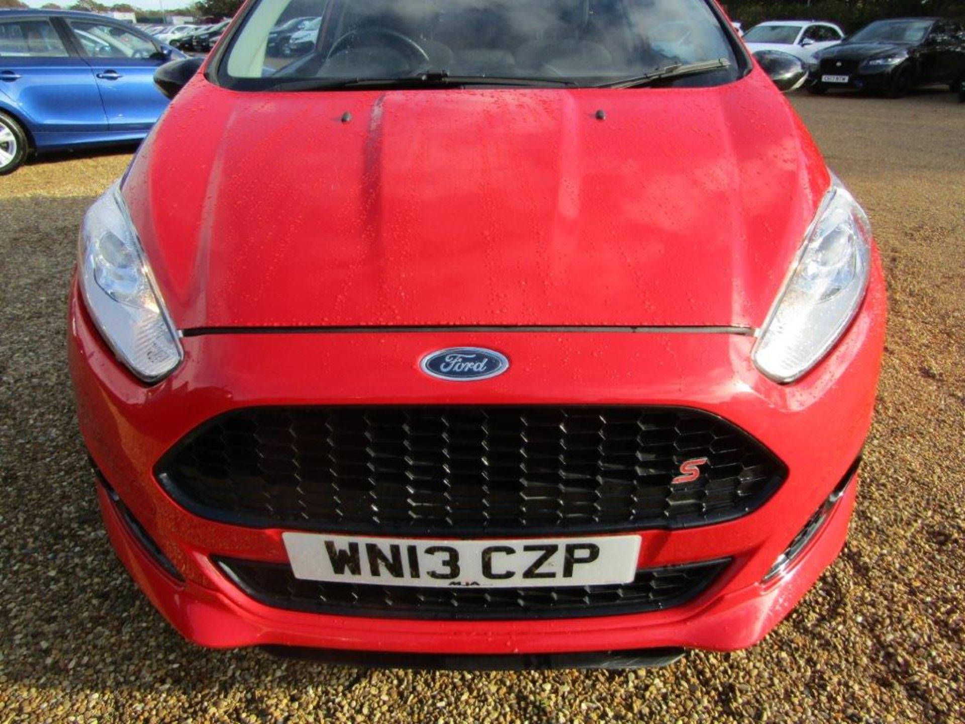 13 13 Ford Fiesta Zetec S - Image 12 of 21