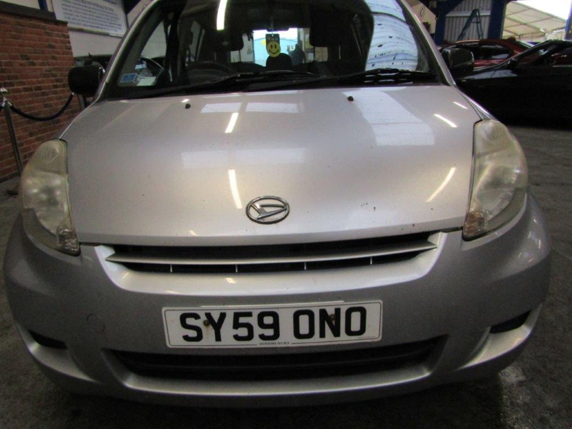 59 09 Daihatsu Sirion S - Image 4 of 22