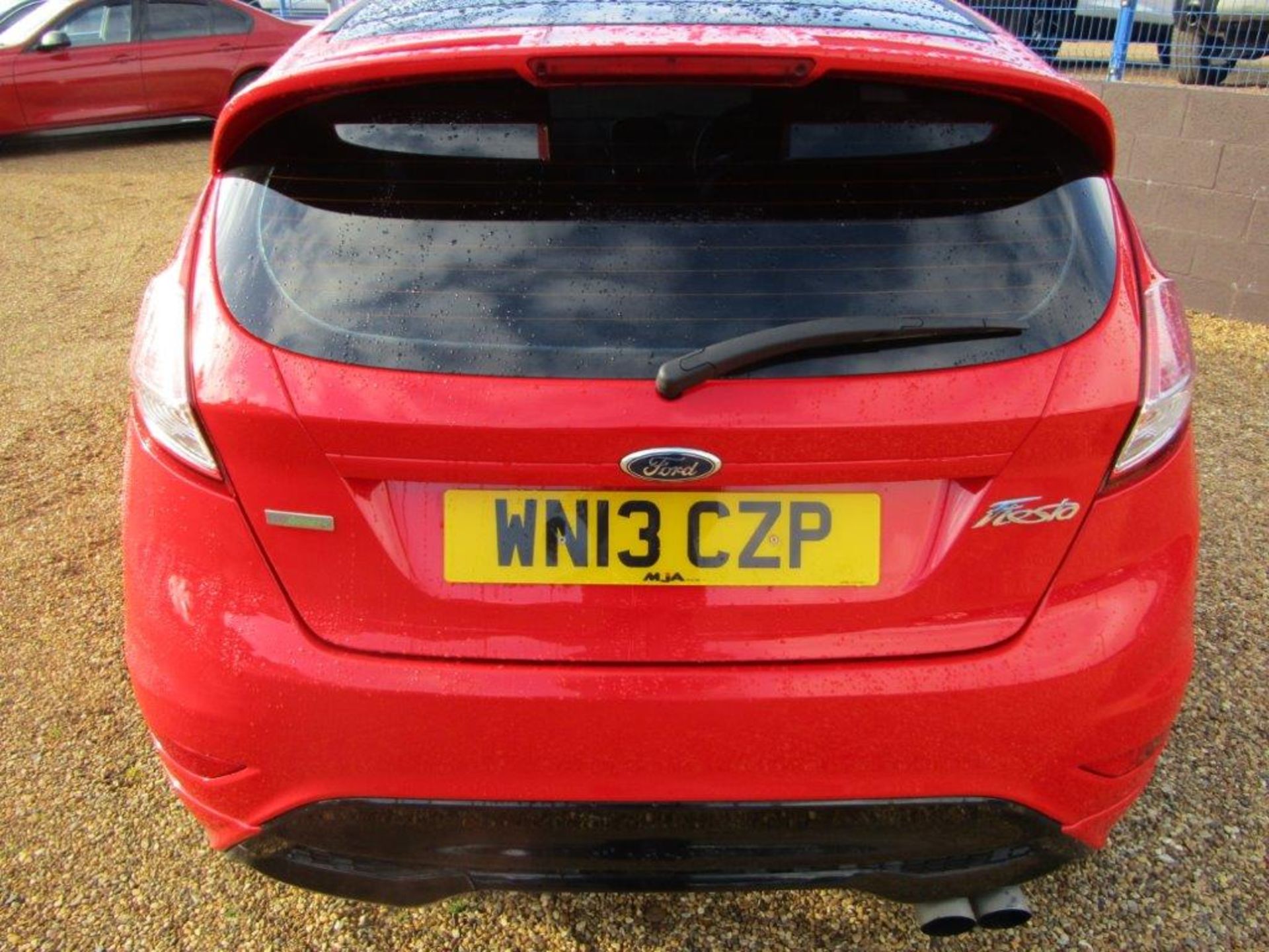 13 13 Ford Fiesta Zetec S - Image 11 of 21