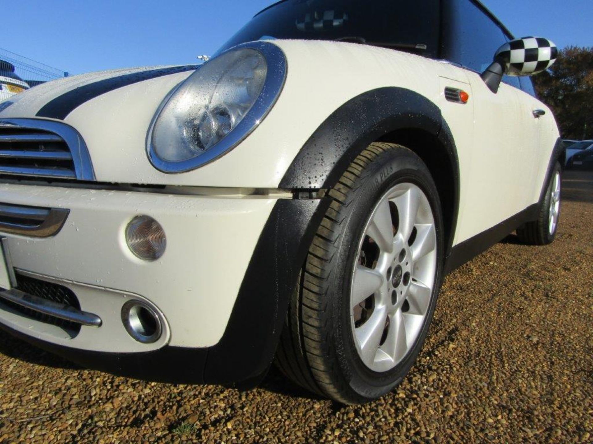 55 05 Mini Cooper - Image 16 of 19