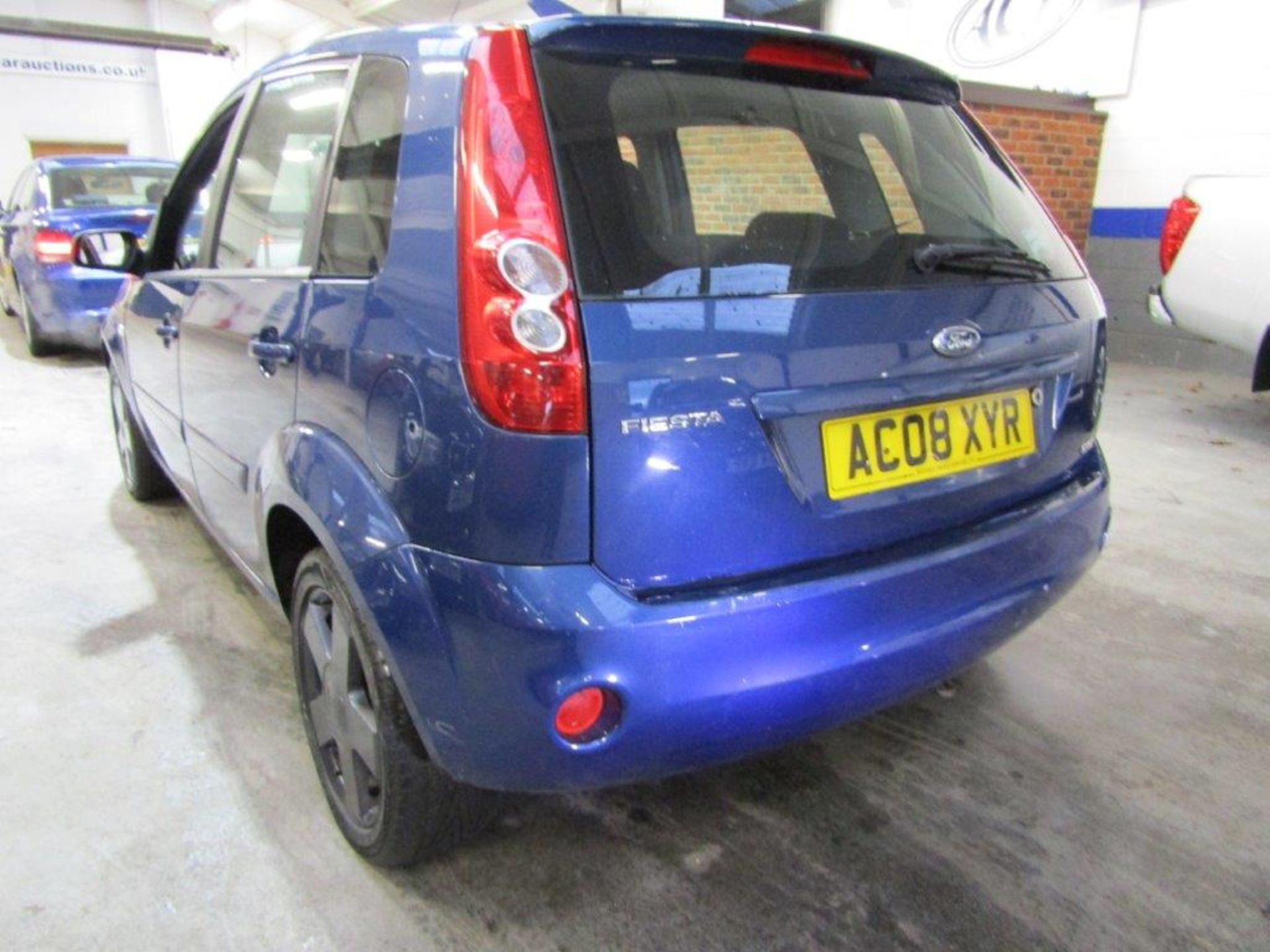 08 08 Ford Fiesta Zetec Blue TDCI - Image 2 of 18