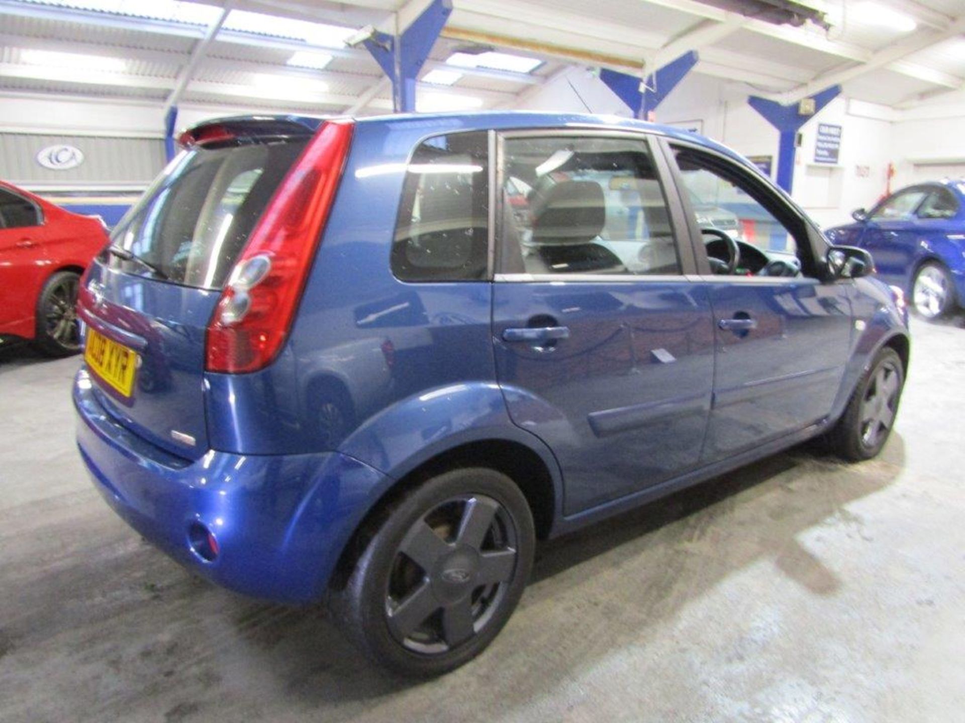 08 08 Ford Fiesta Zetec Blue TDCI - Image 11 of 18