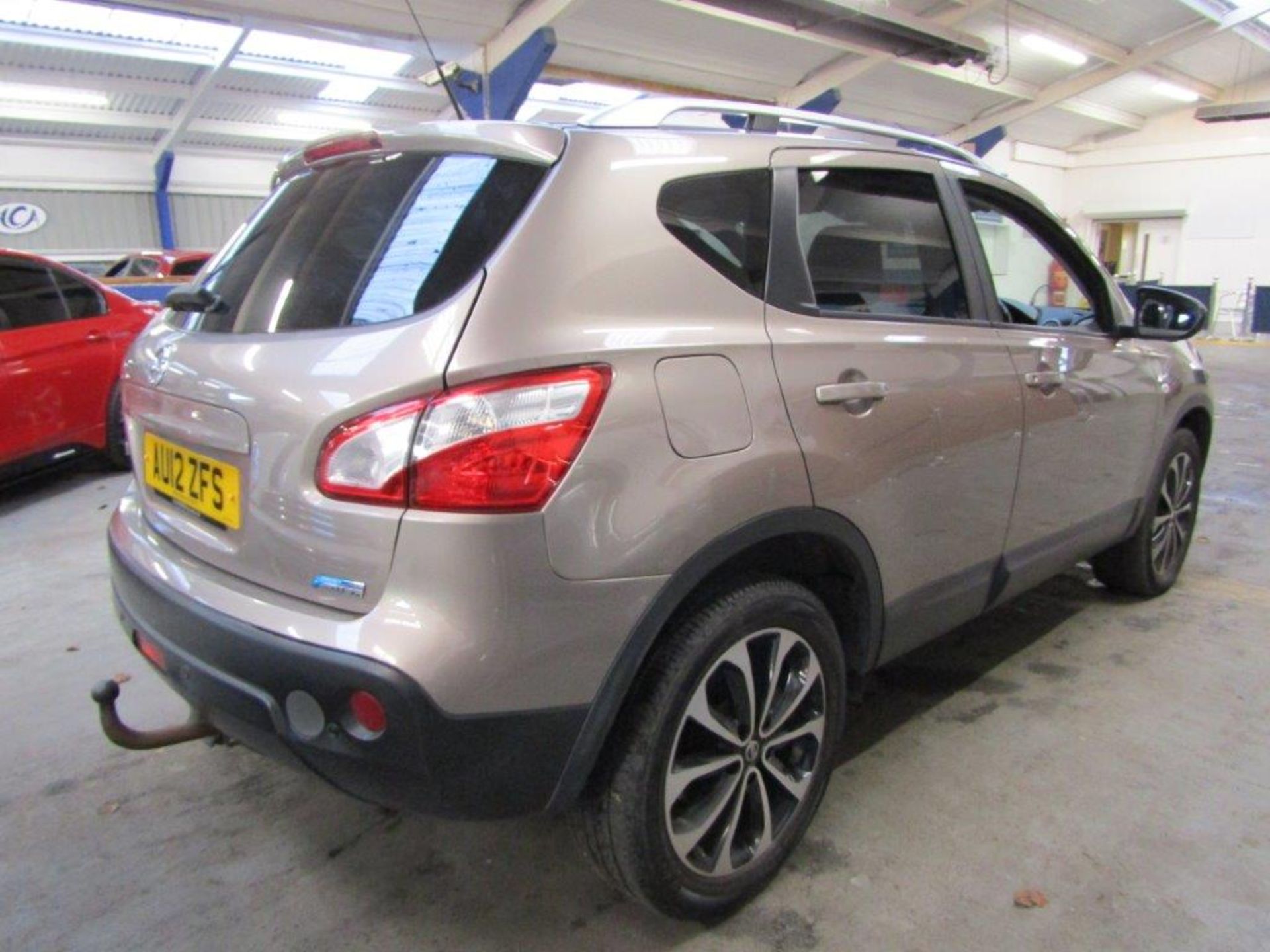 12 12 Nissan Qashqai N-Tec + IS DCI - Image 15 of 18