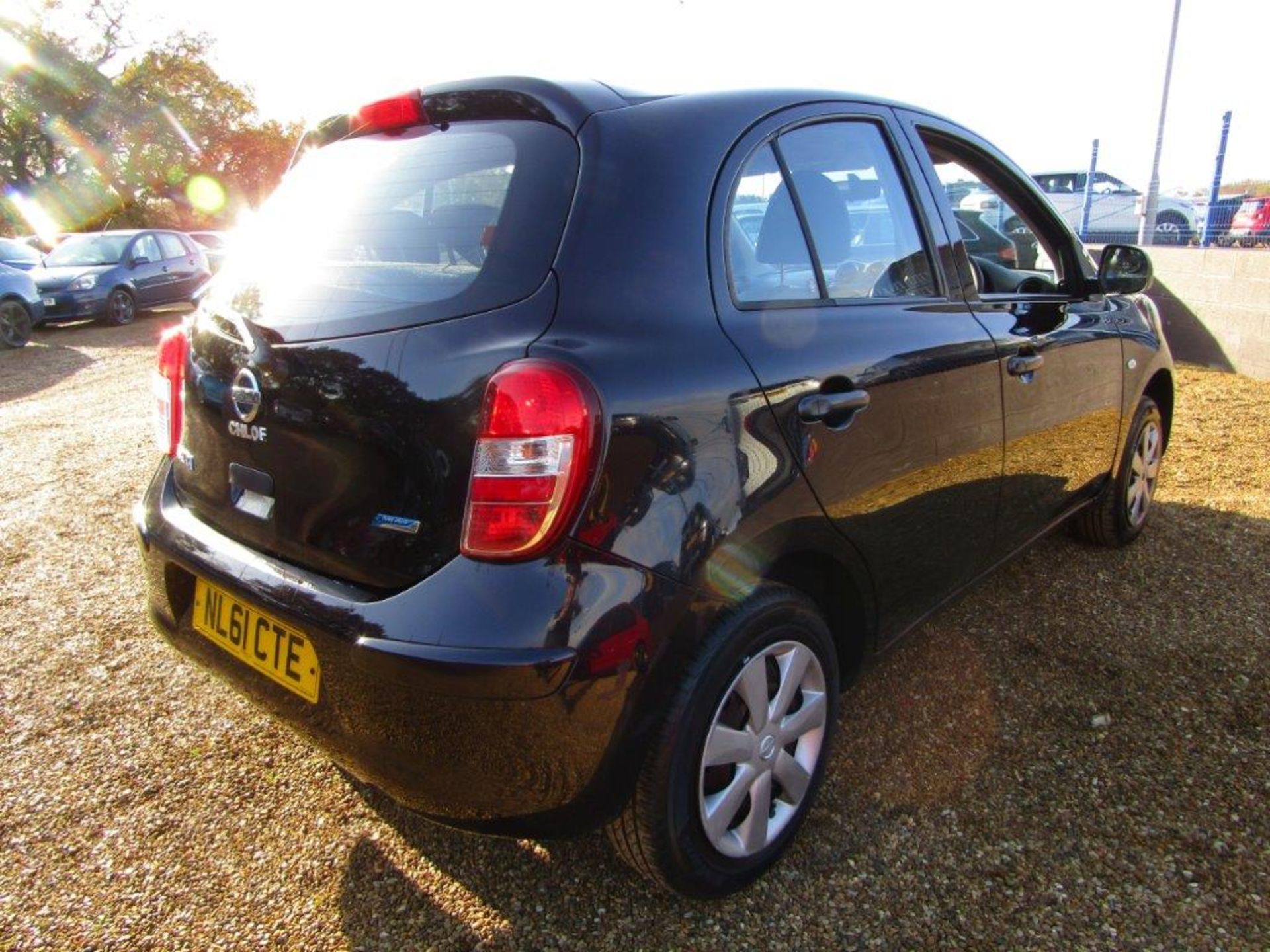 61 11 Nissan Micra Visia - Image 13 of 23