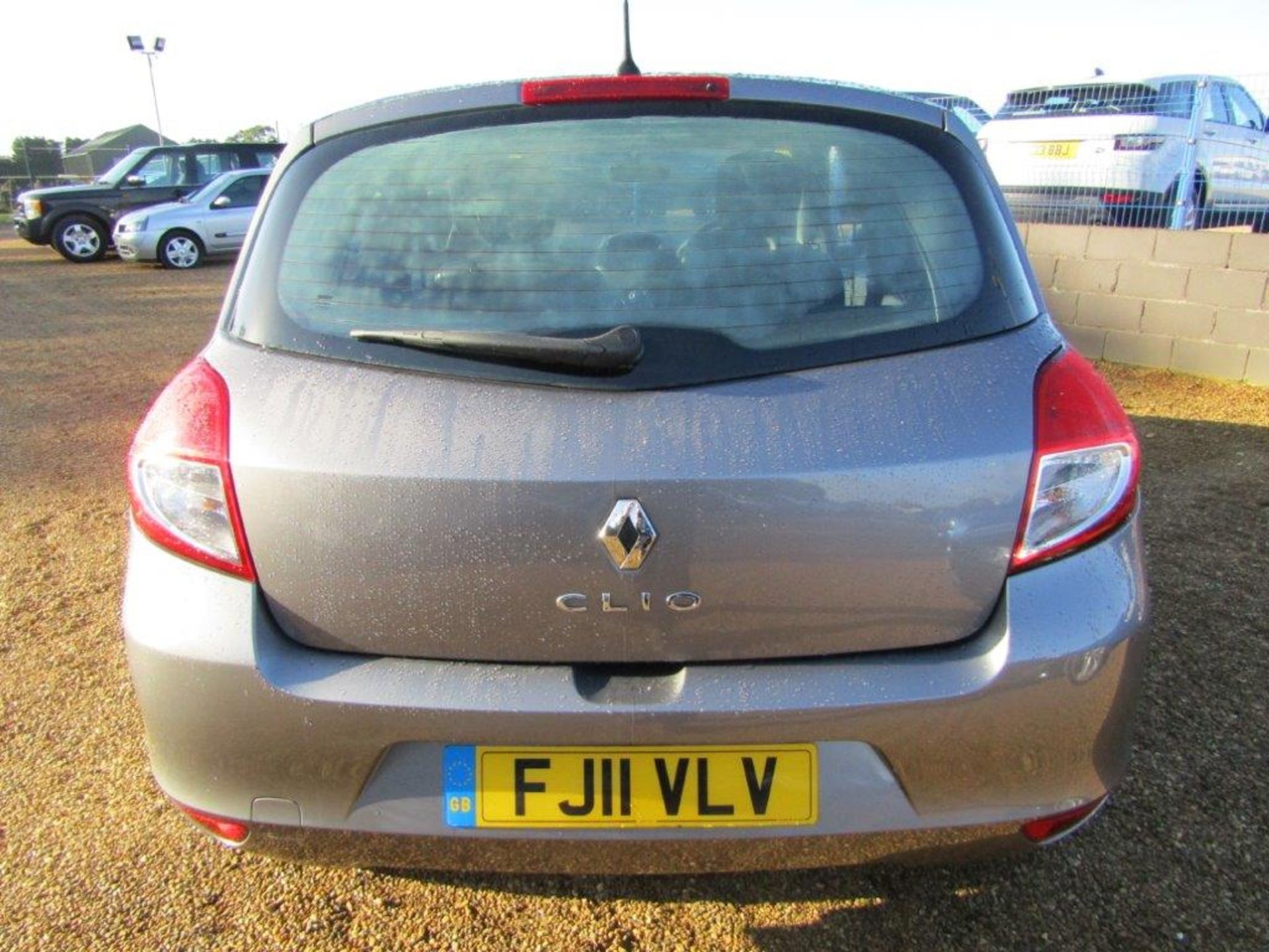 11 11 Renault Clio Bizu - Image 13 of 22