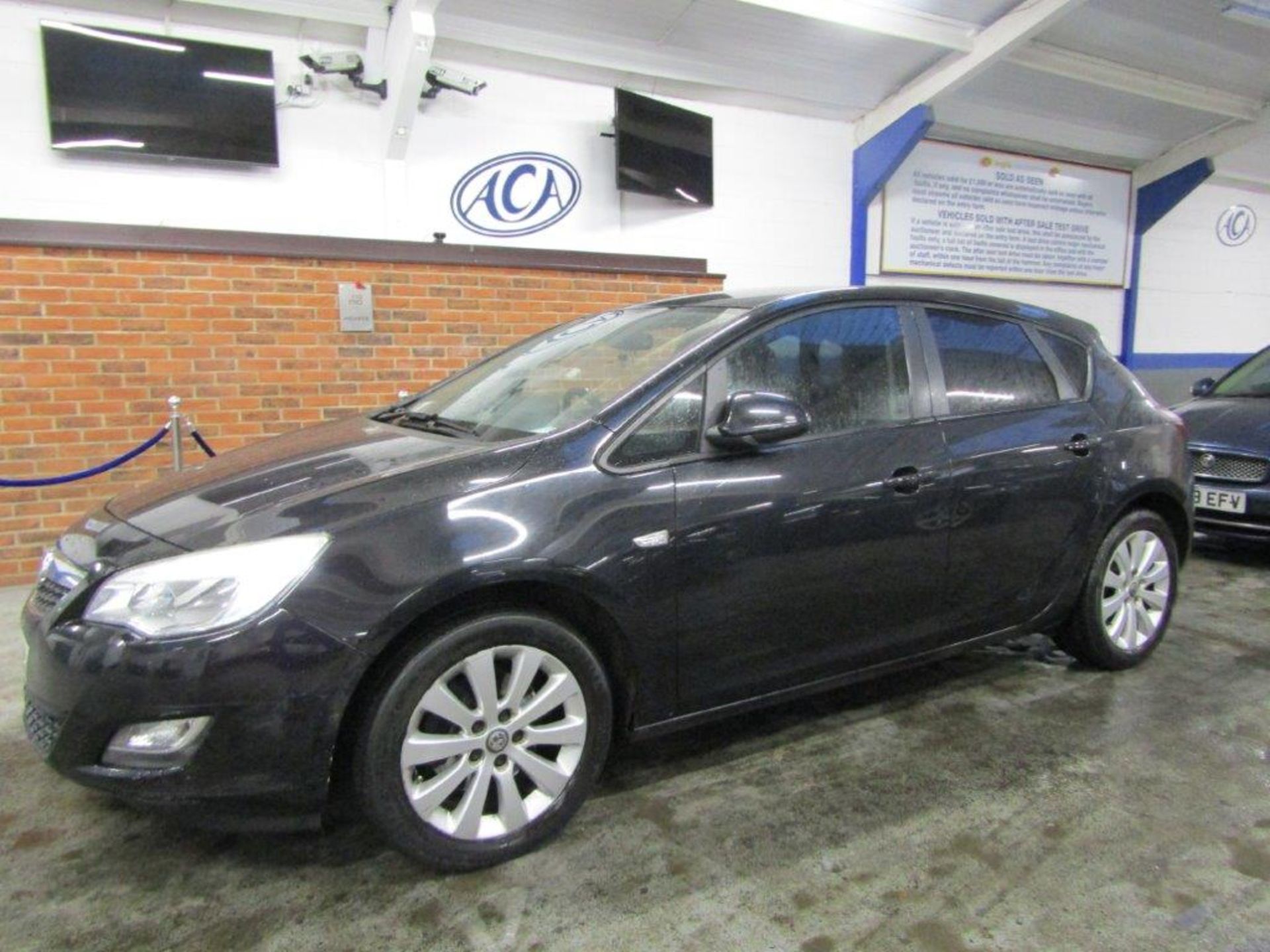 61 11 Vauxhall Astra Exclusiv CDTi