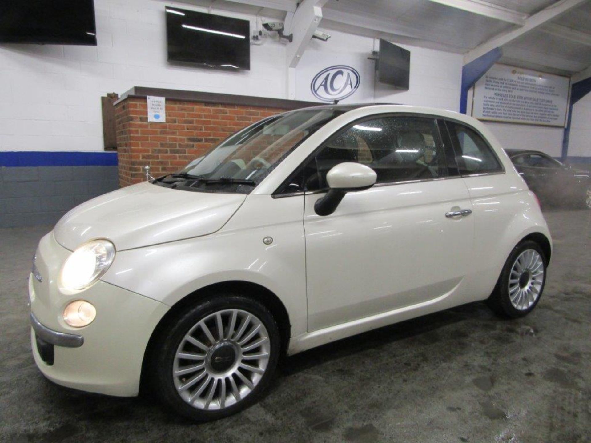 59 10 Fiat 500 Lounge