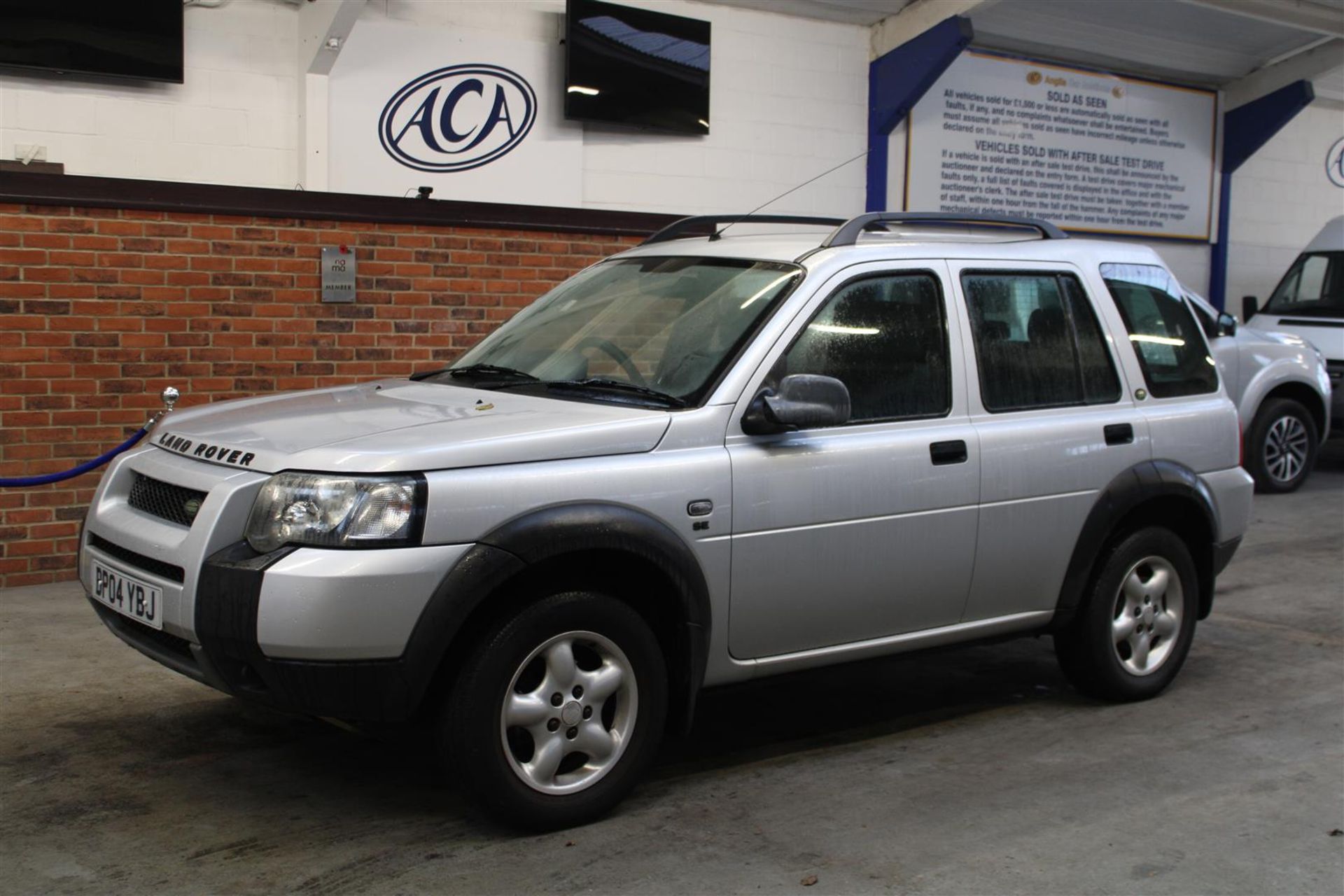 04 04 Land Rover Freelander SE S/W