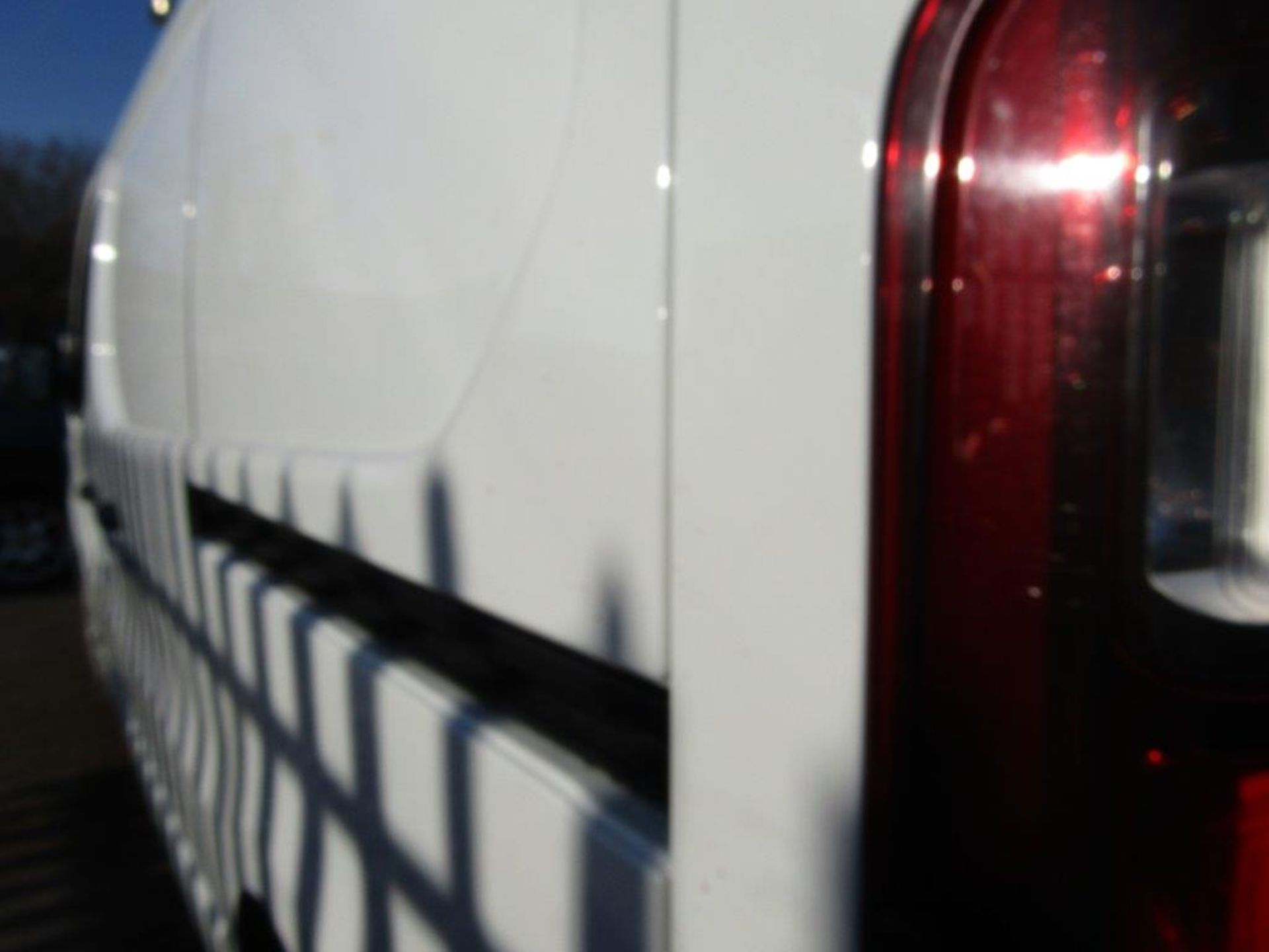 15 15 Vauxhall Vivaro 2700 Sportive - Image 29 of 30